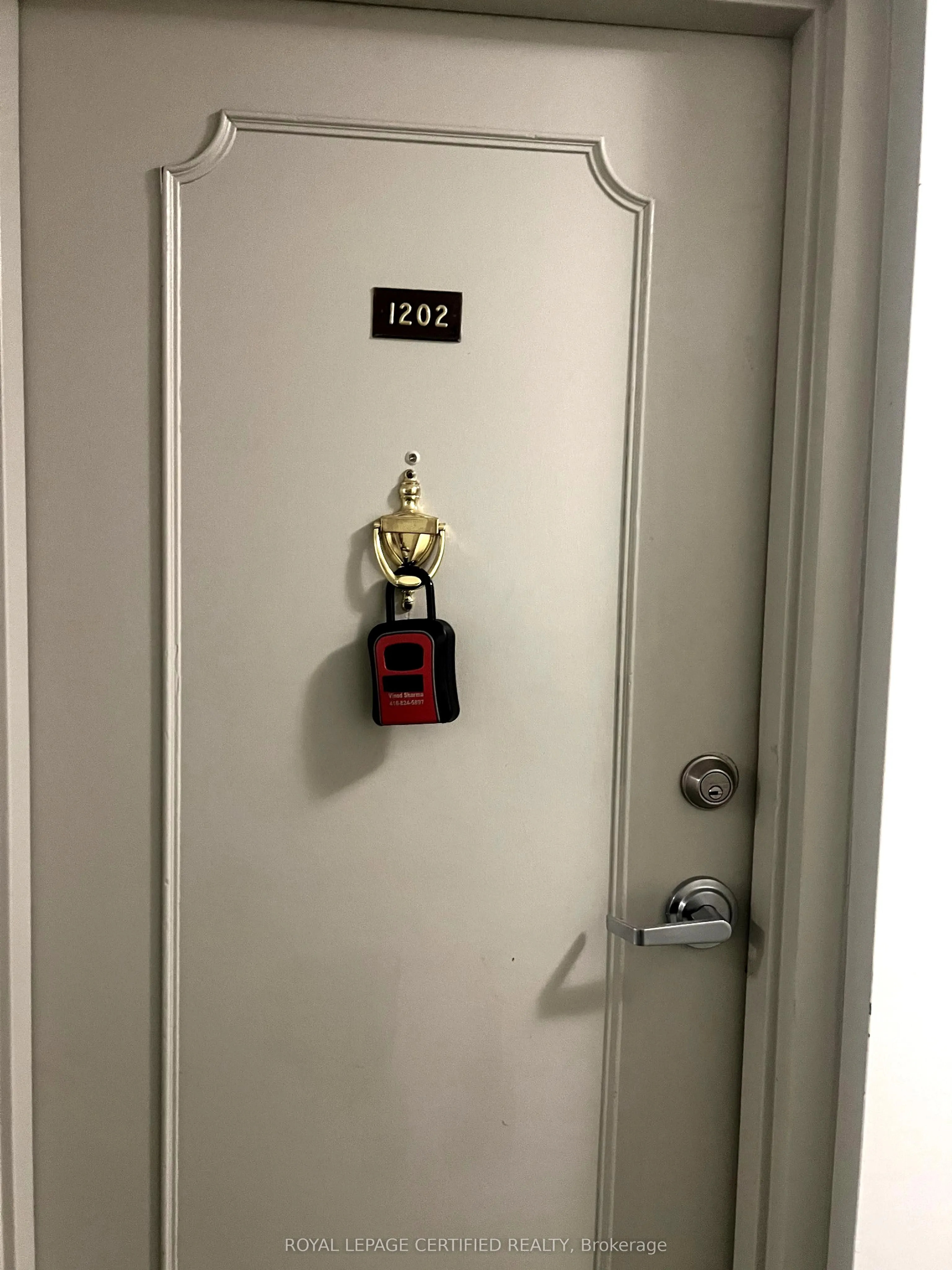 225 Harvard Place, #1202