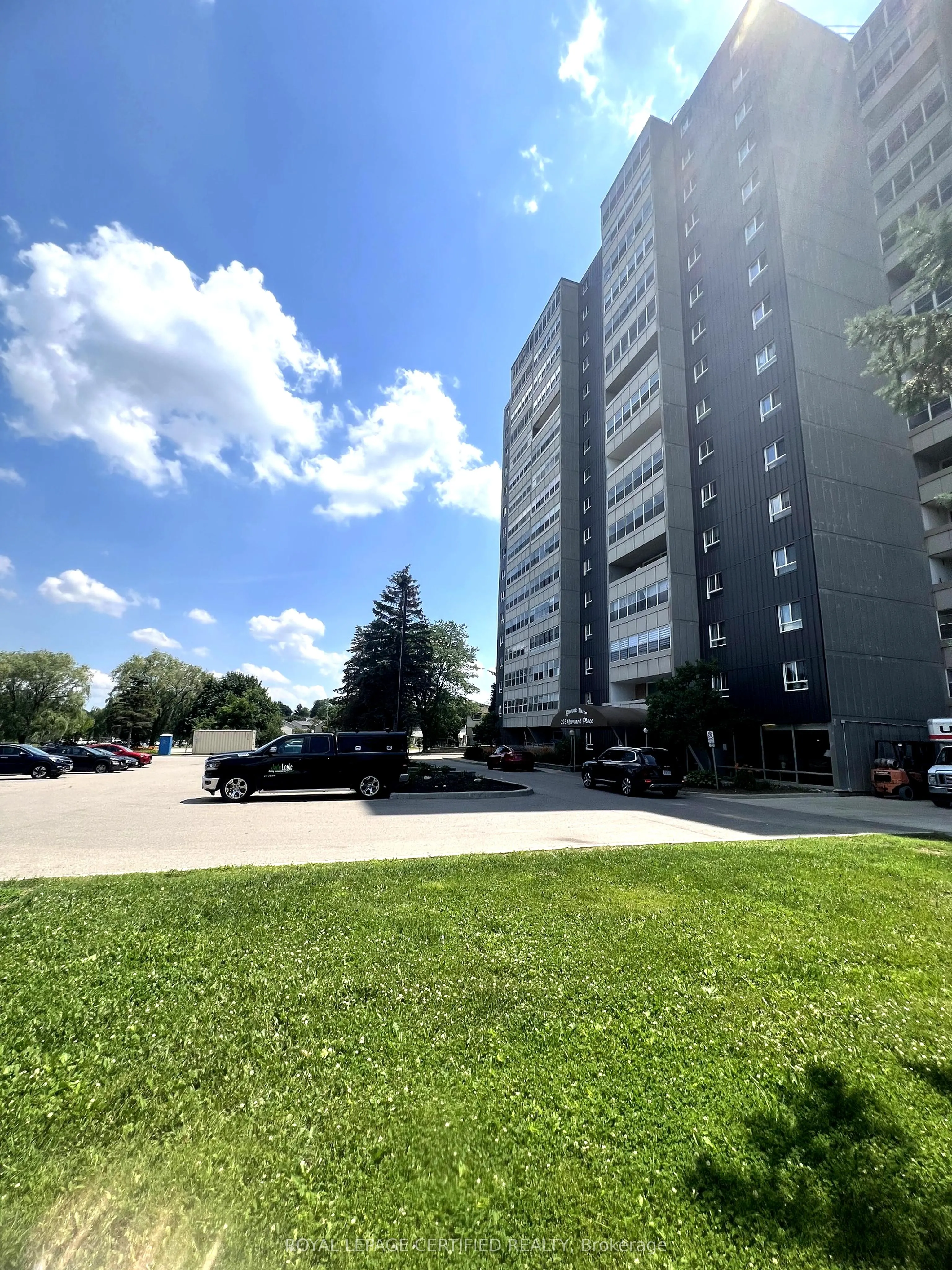 225 Harvard Place, #1202