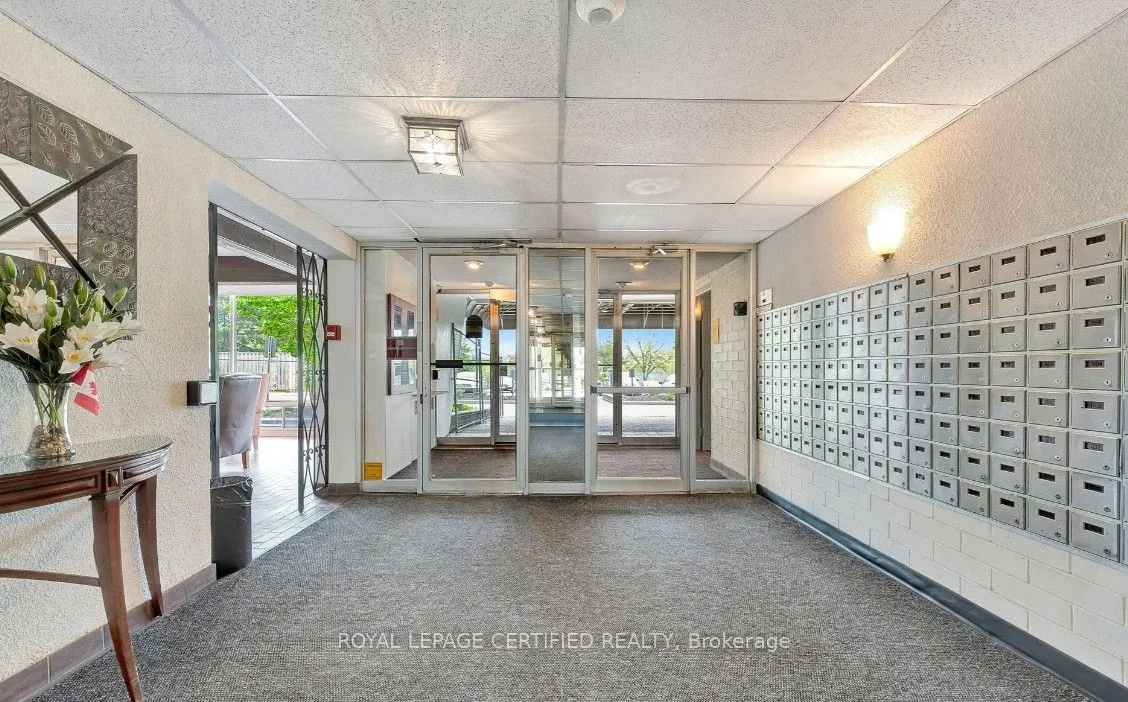 225 Harvard Place, #1202