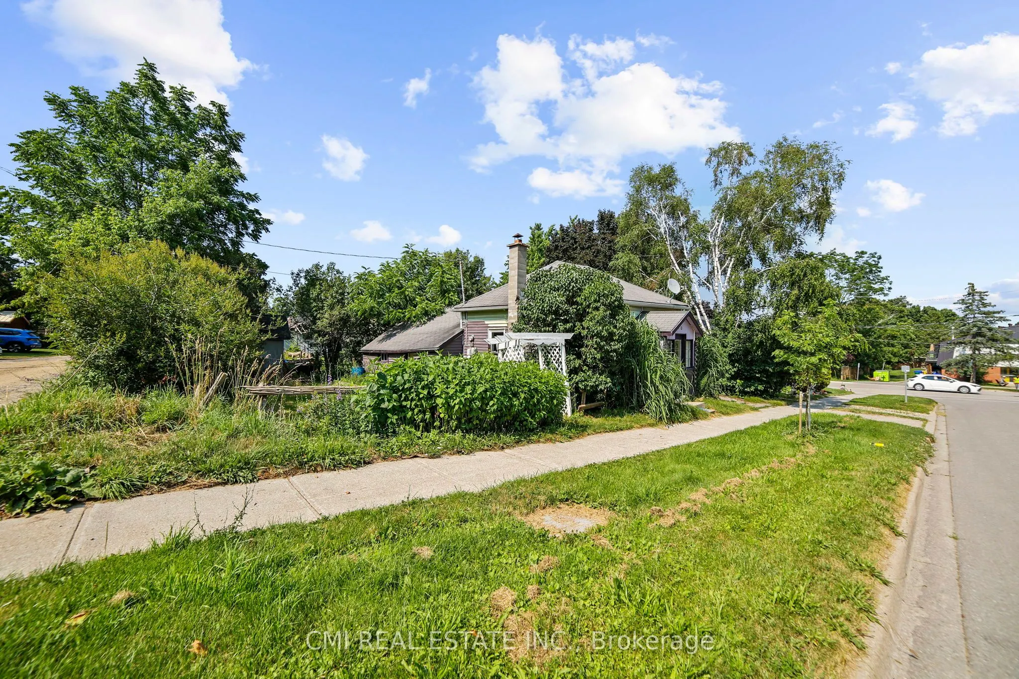 120 Second Avenue E