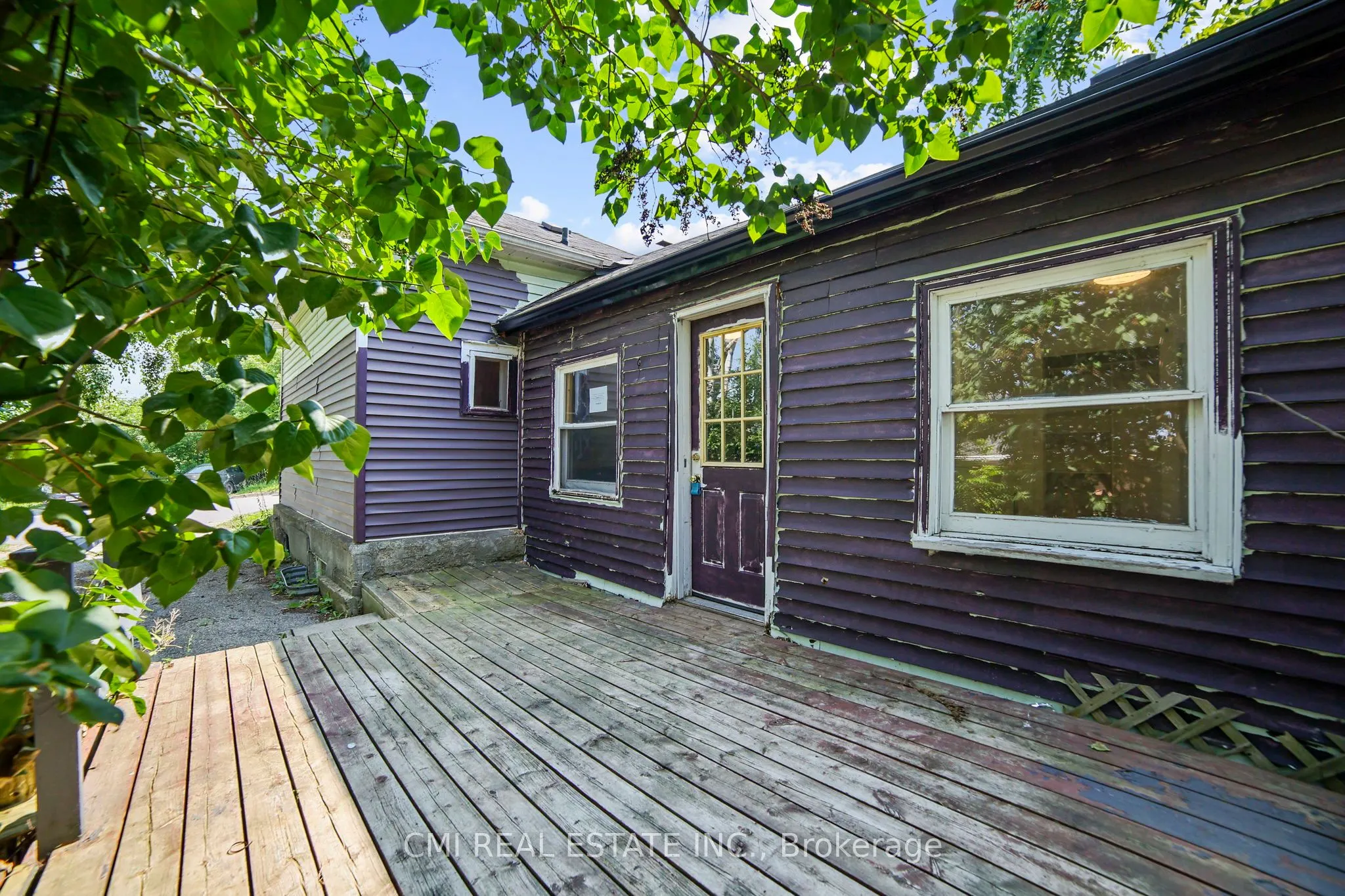 120 Second Avenue E