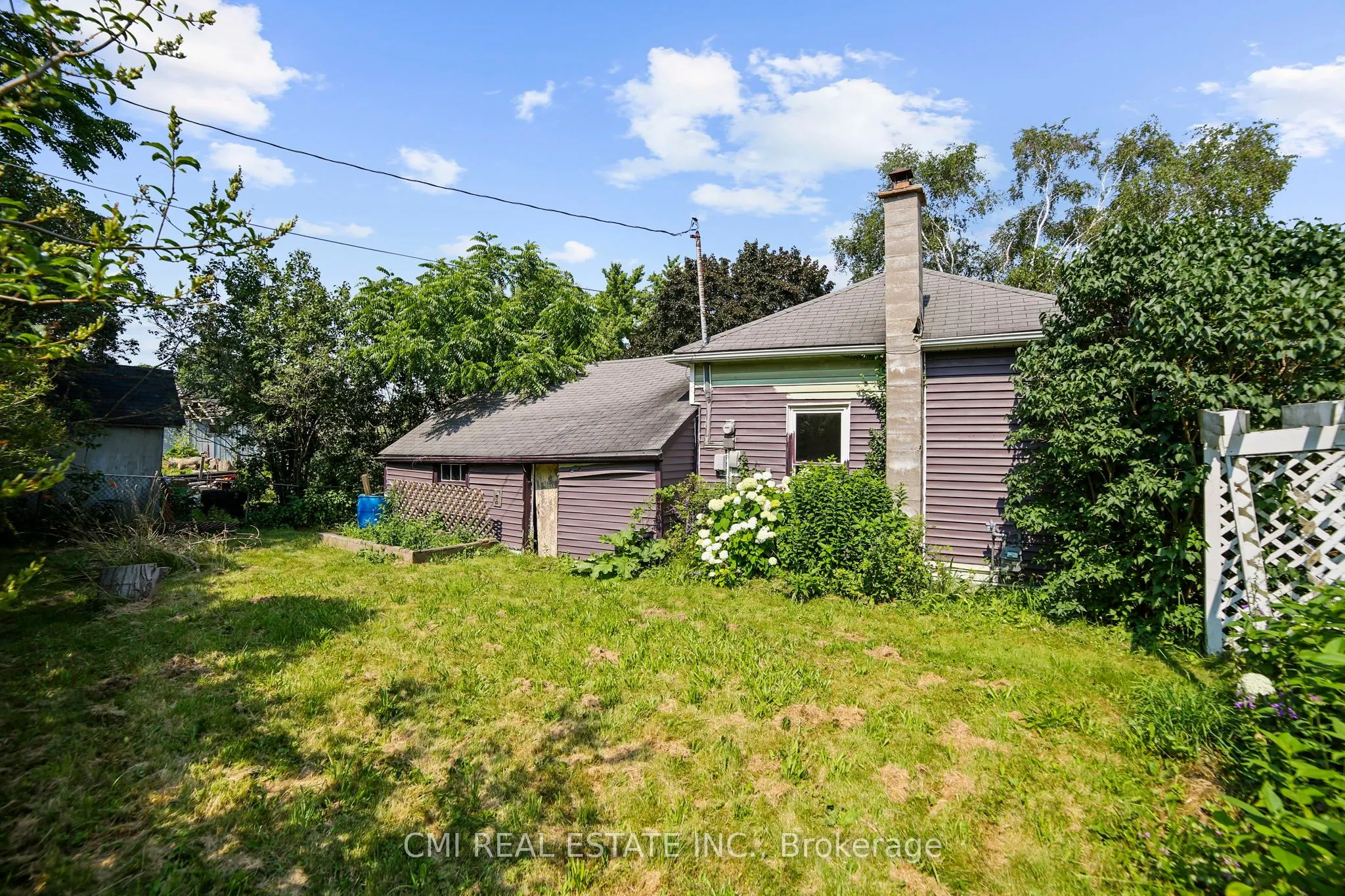 120 Second Avenue E