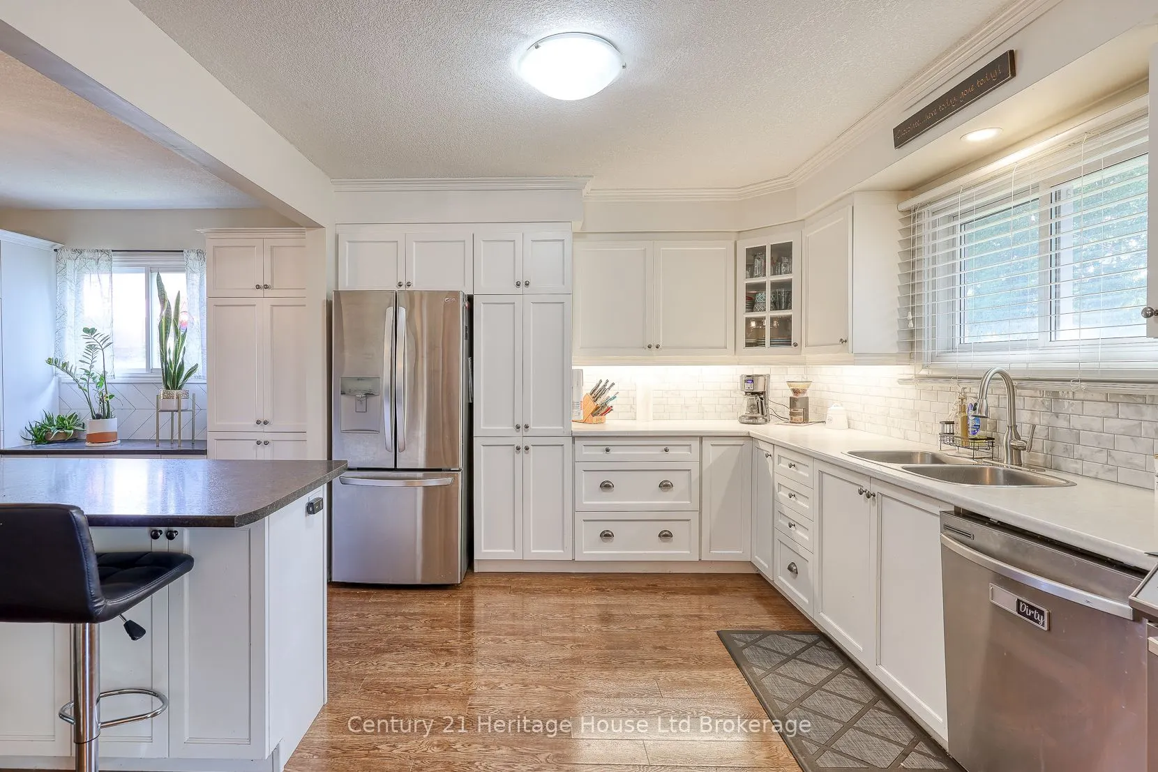 9 Edmunds Crescent