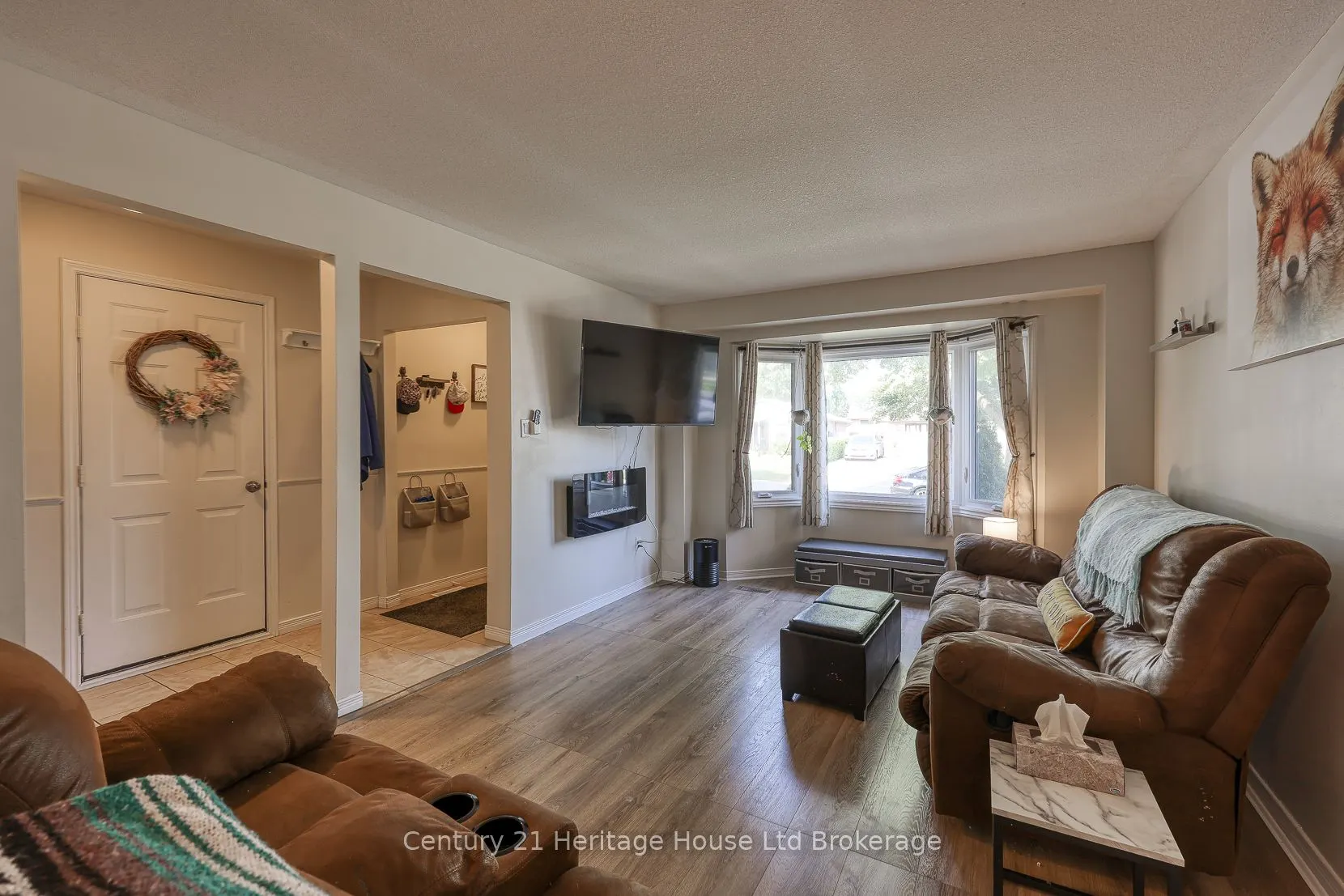 9 Edmunds Crescent