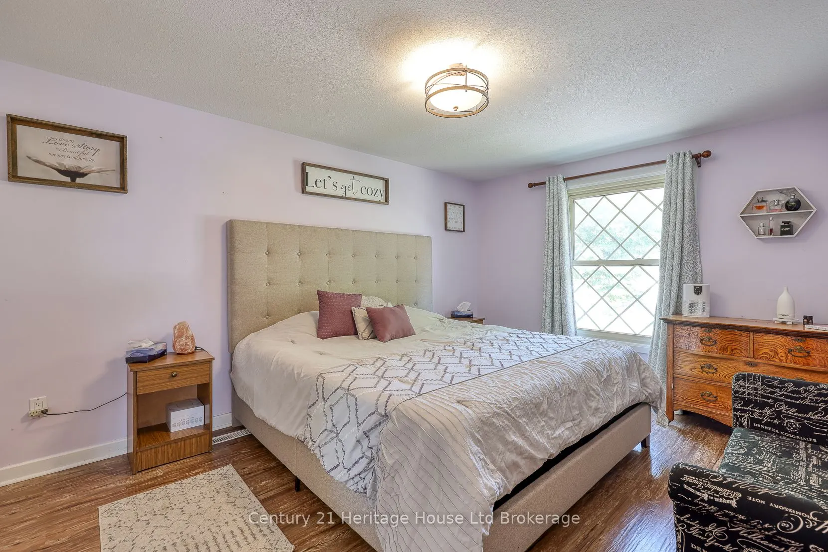 9 Edmunds Crescent