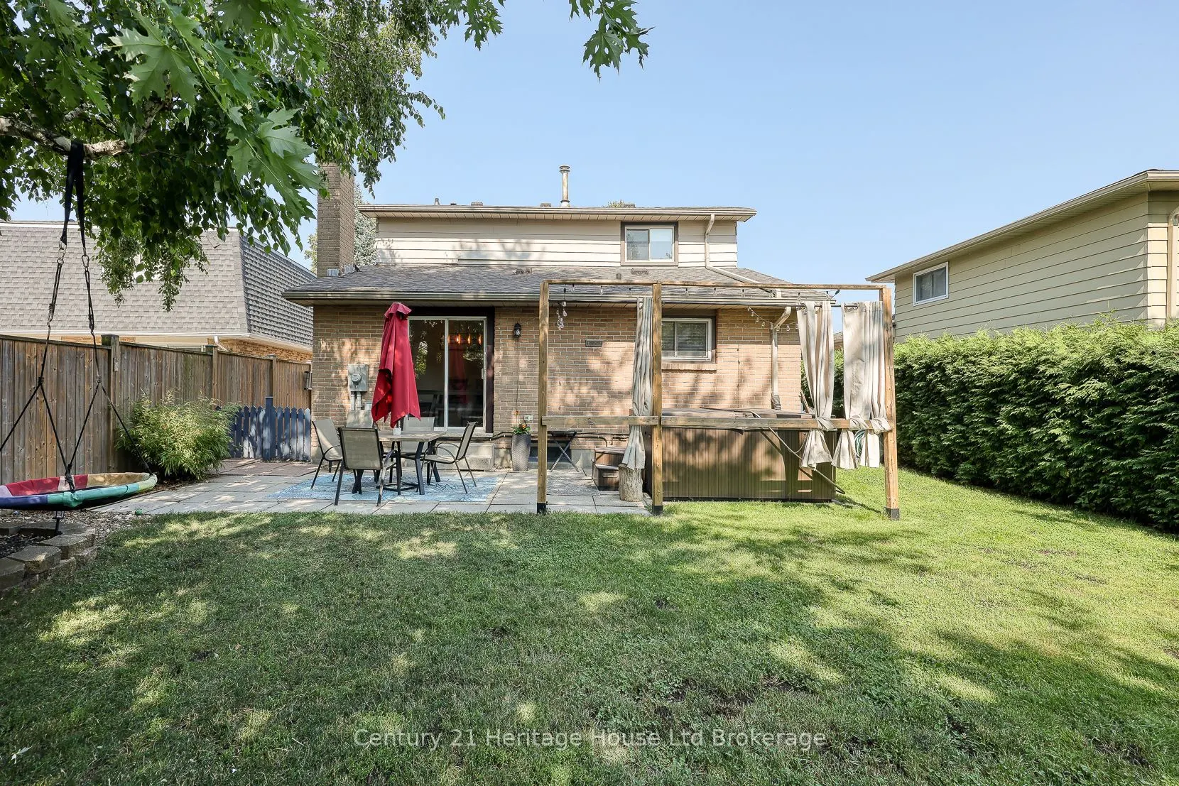 9 Edmunds Crescent