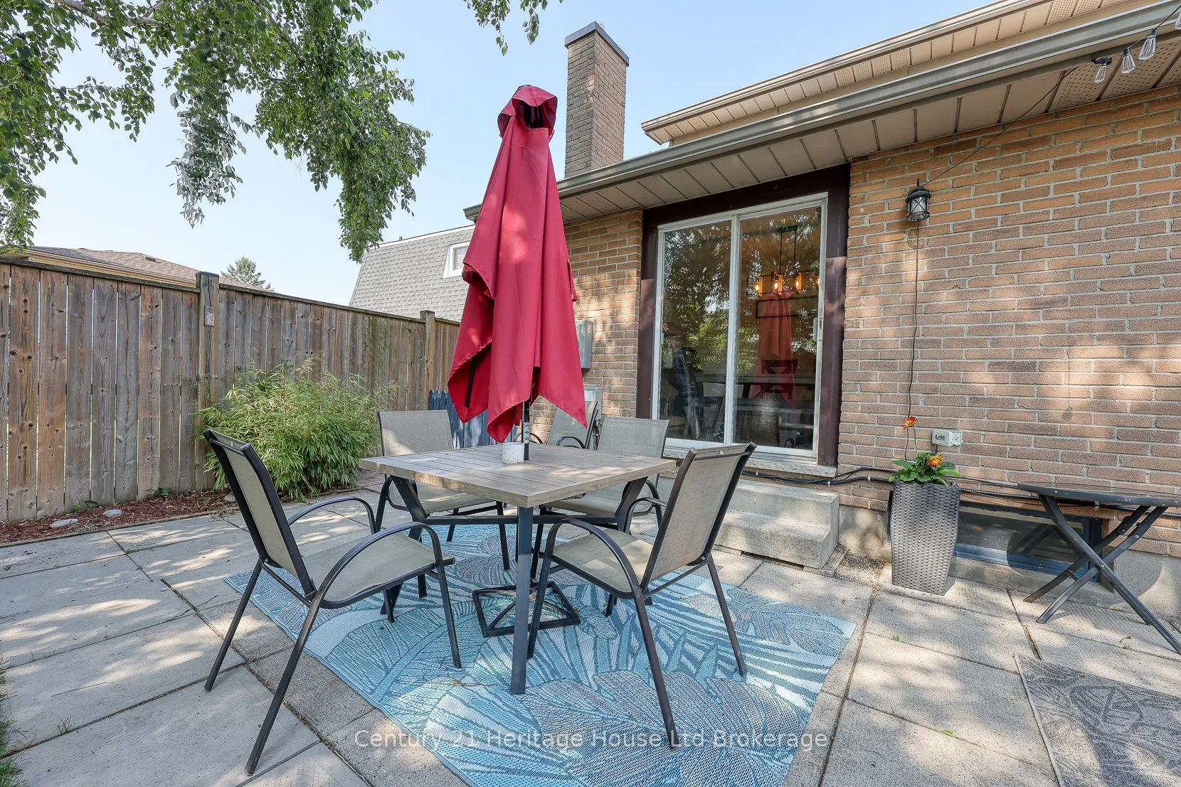 9 Edmunds Crescent