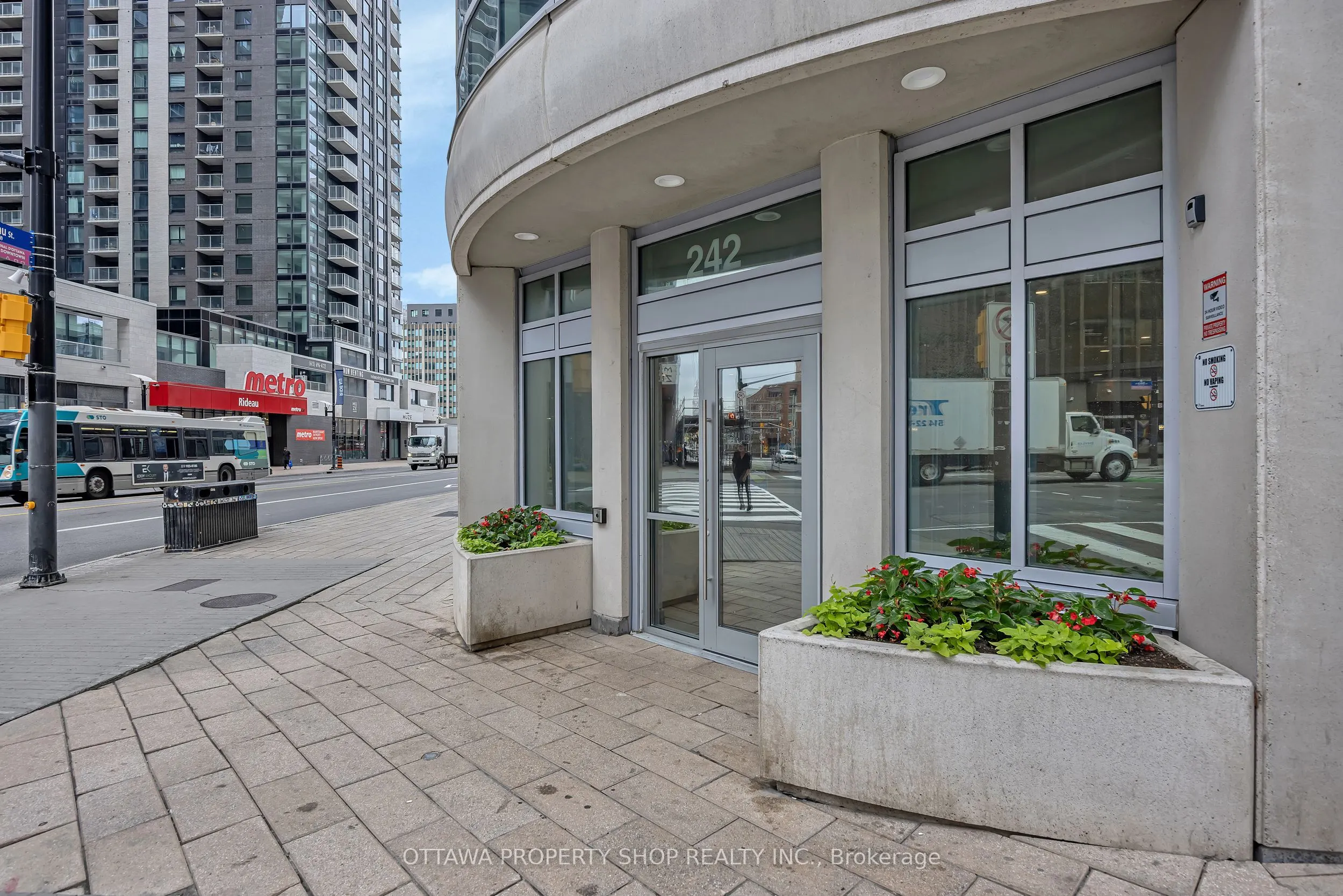 242 Rideau Street, #1209