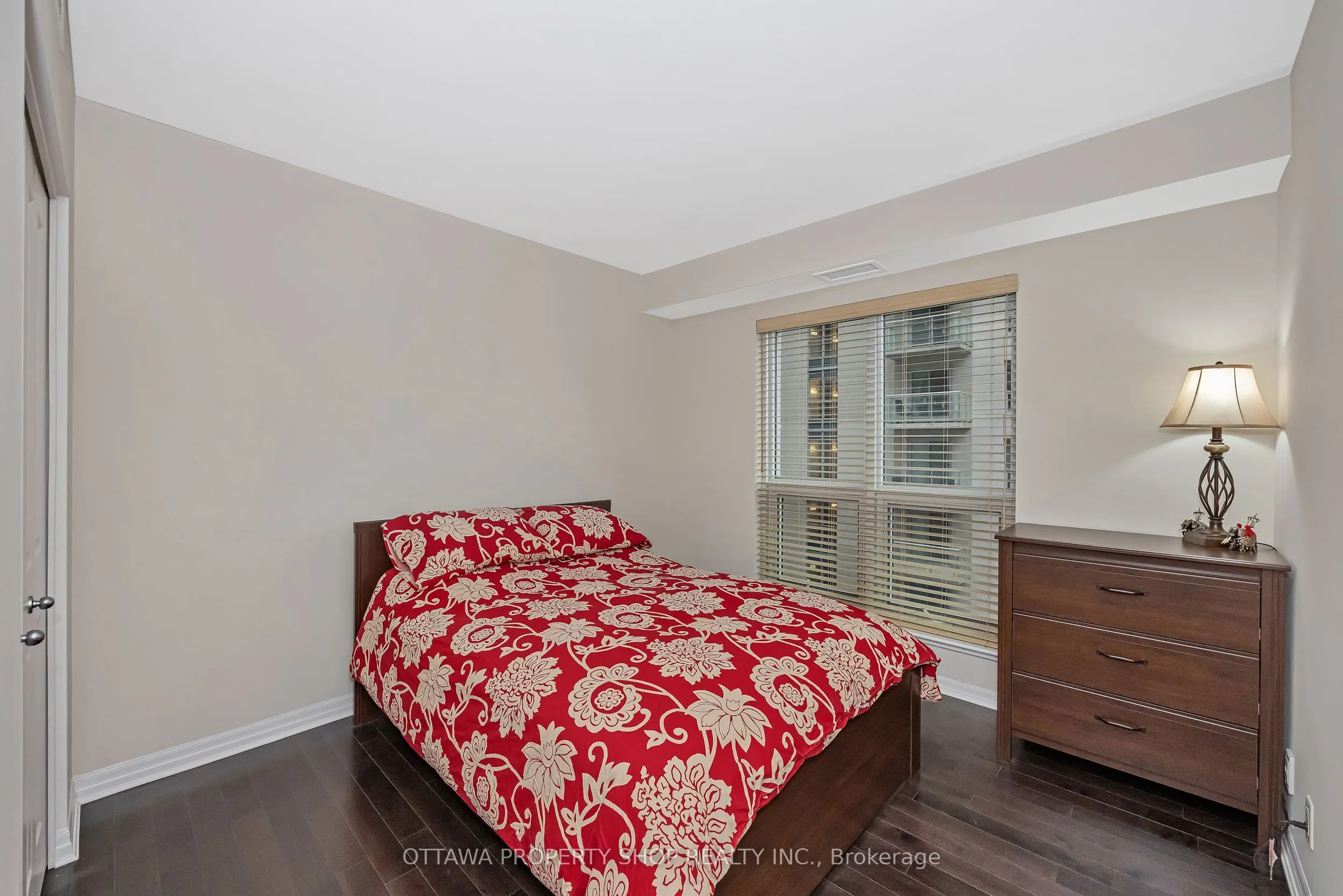 242 Rideau Street, #1209