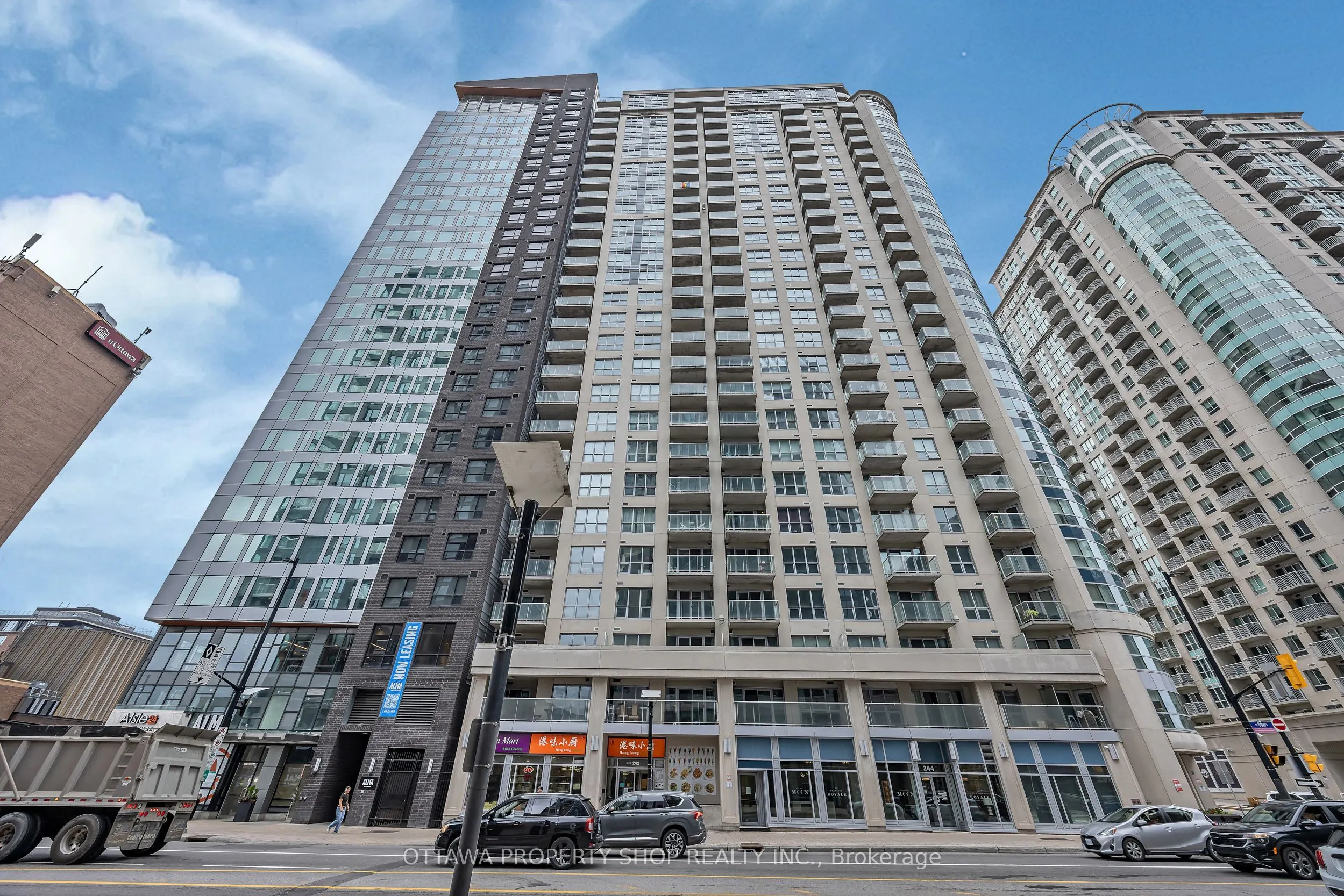 242 Rideau Street, #1209