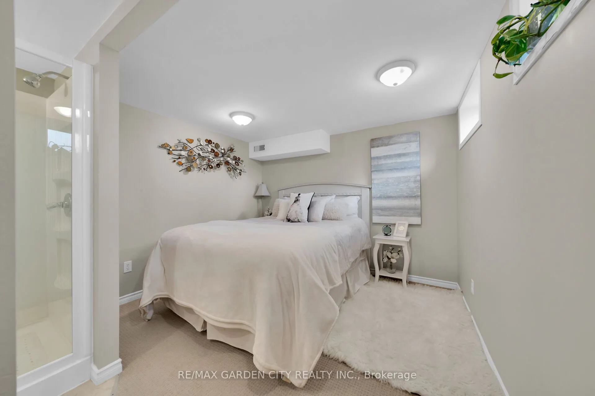 4165 WILLIAM Street