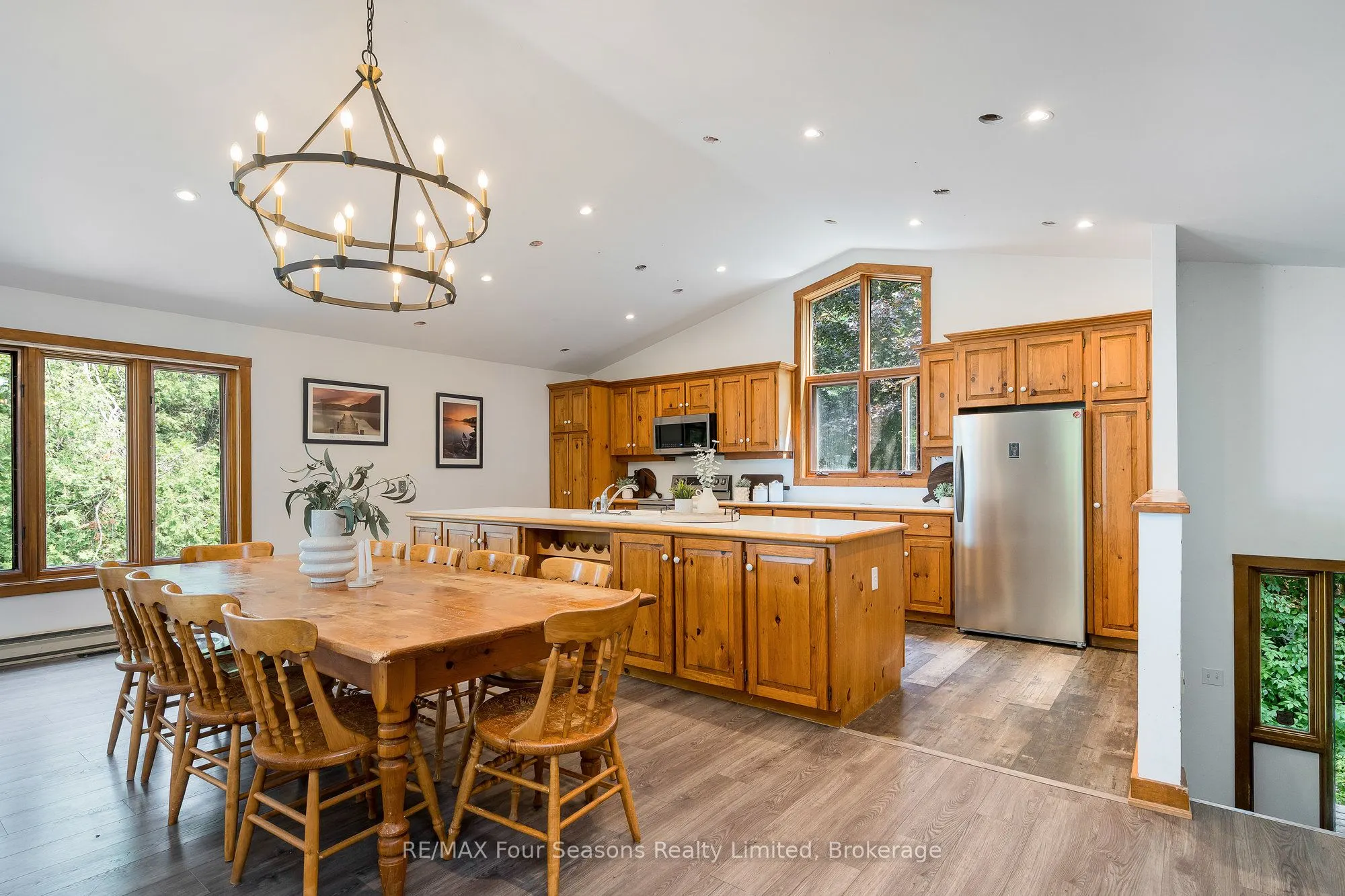 188 Highpoint Crescent