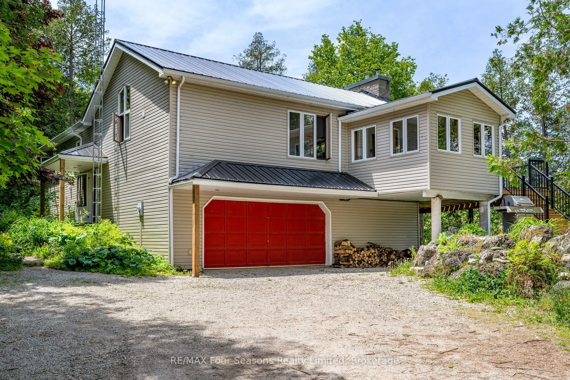 188 Highpoint Crescent
