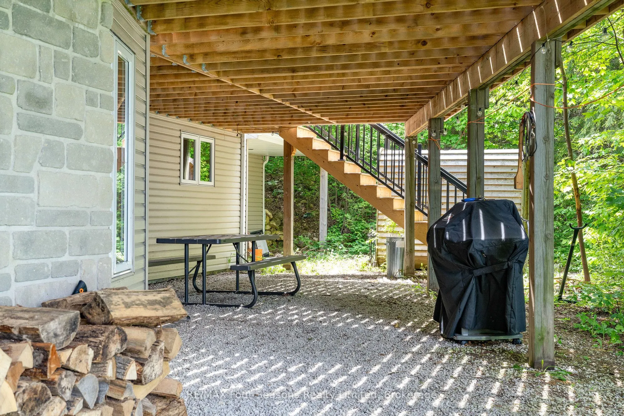188 Highpoint Crescent