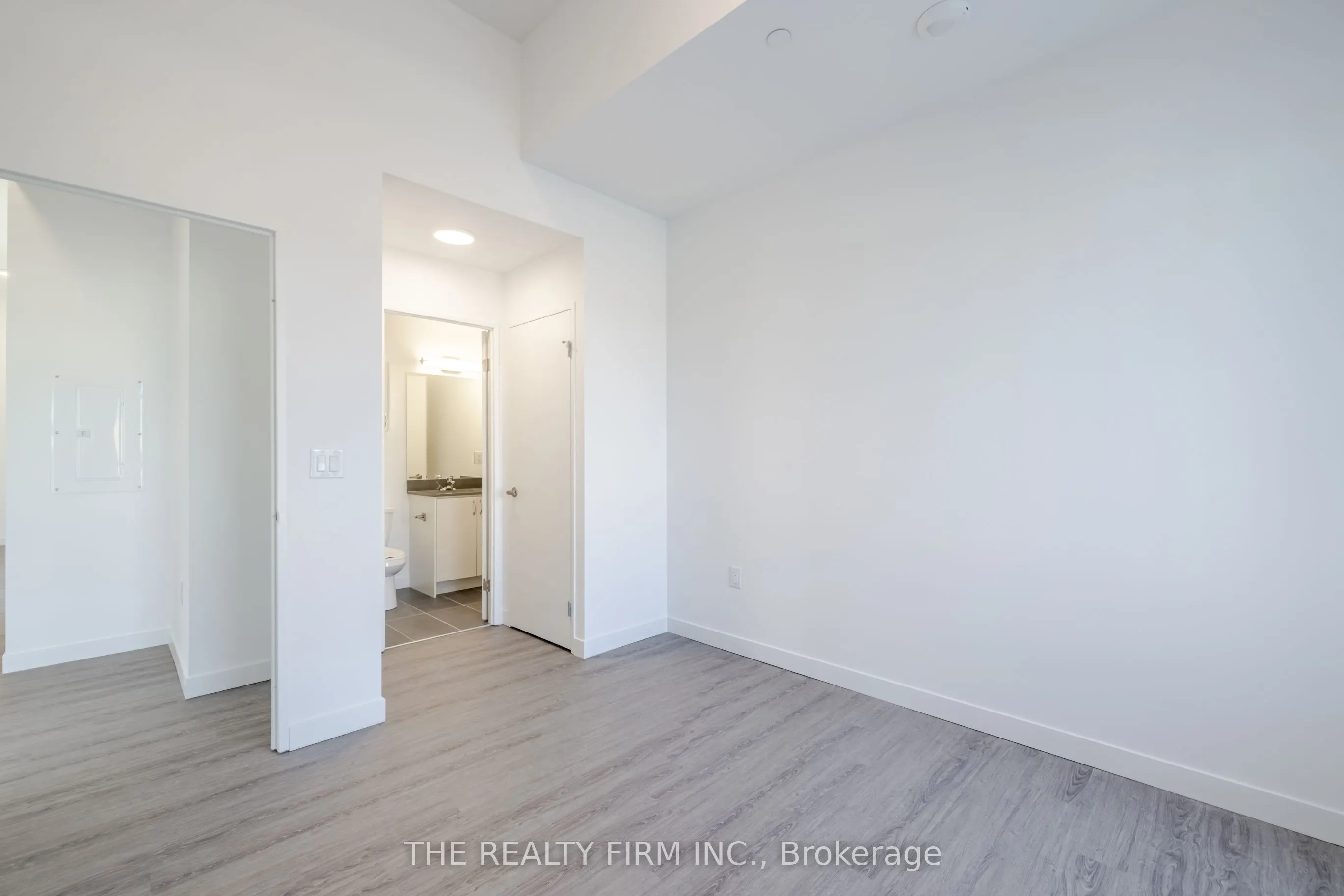 375 South Street, #405