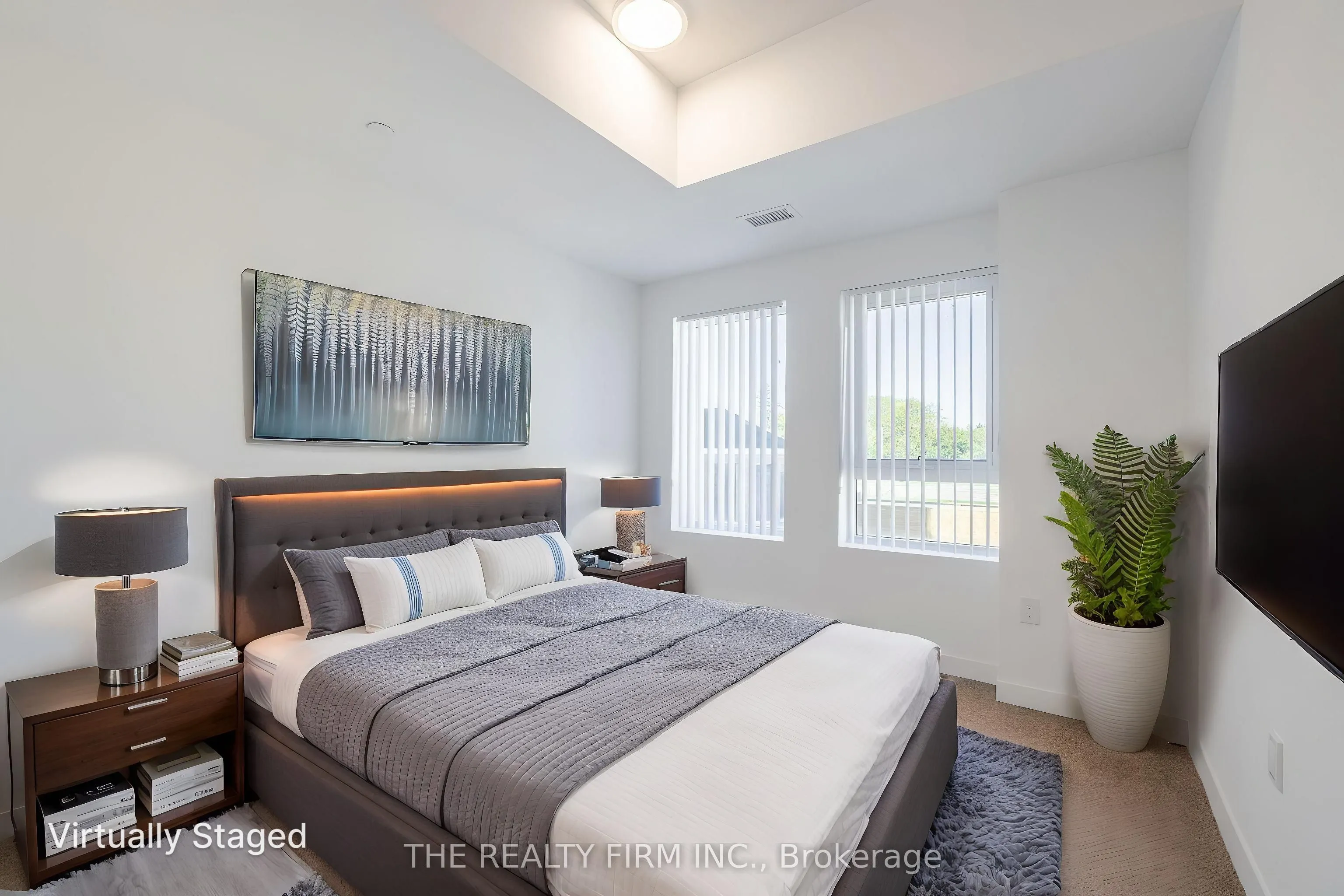 375 South Street, #806