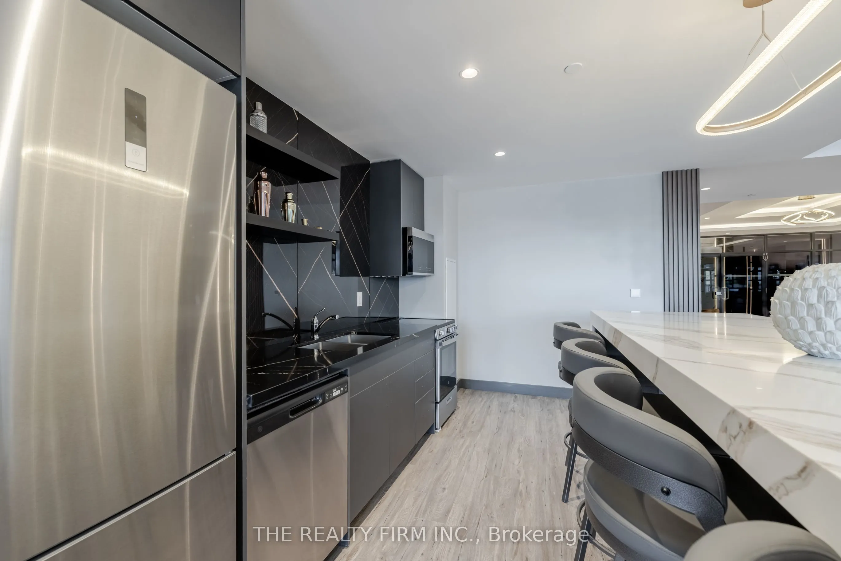 375 South Street, #608