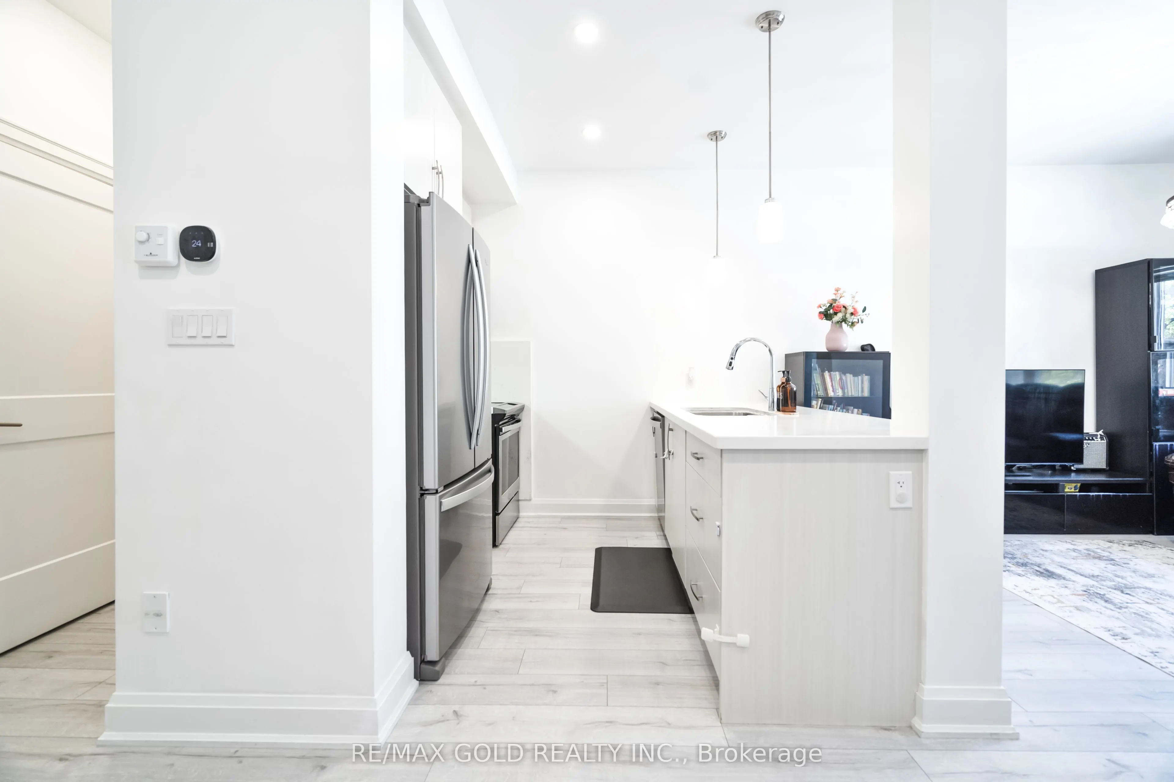 33 Jarvis Street, #12