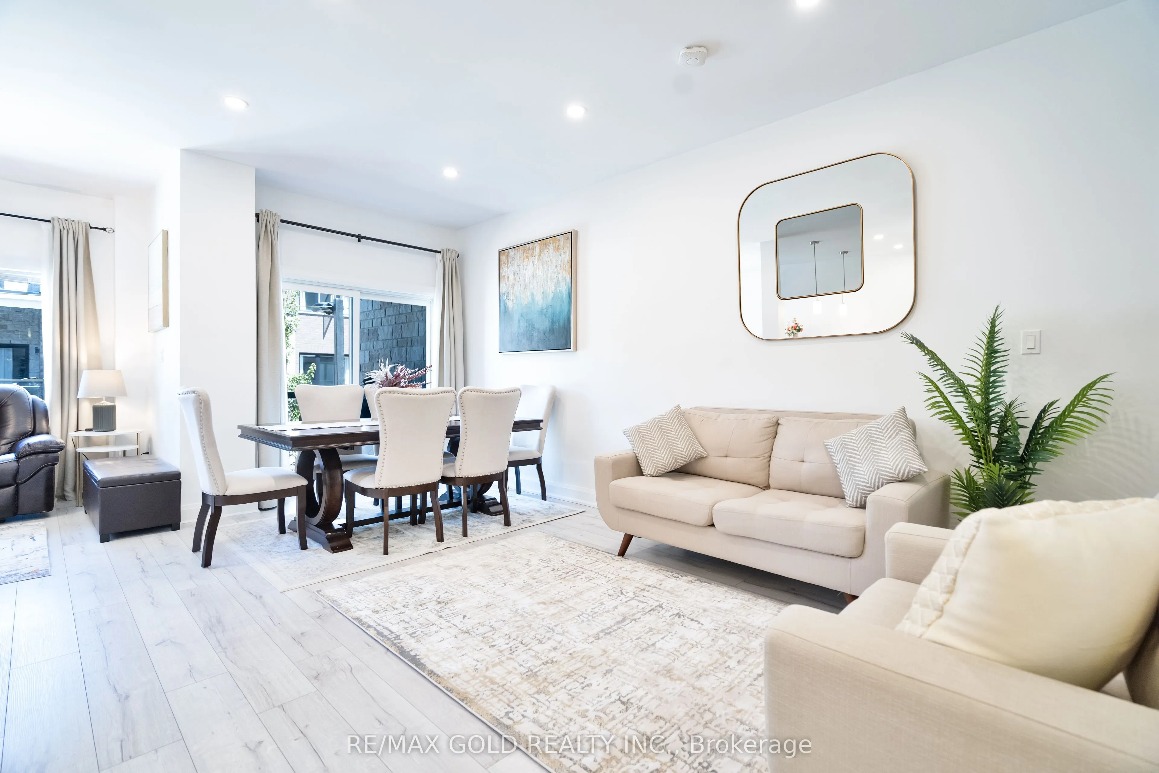 33 Jarvis Street, #12