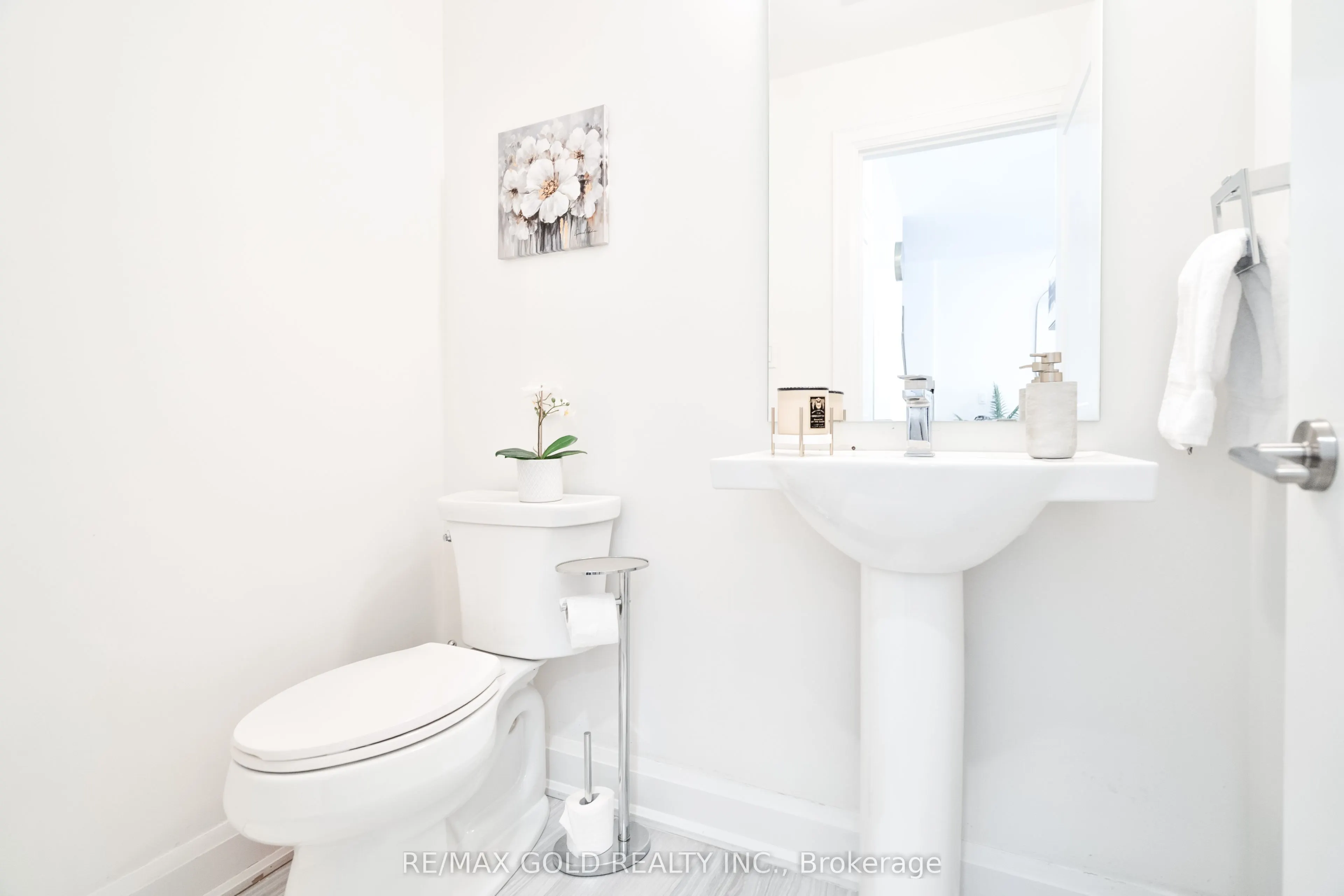 33 Jarvis Street, #12
