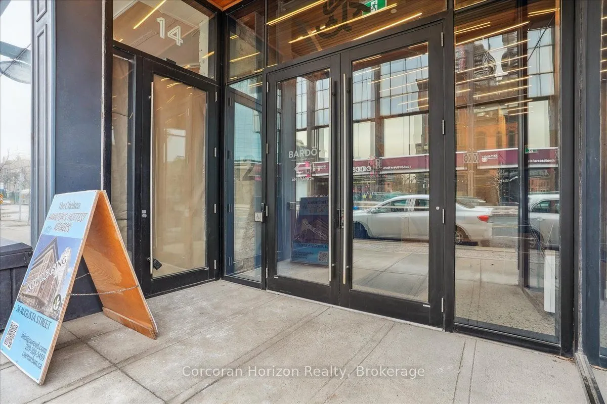 12 JAMES Street N, #302