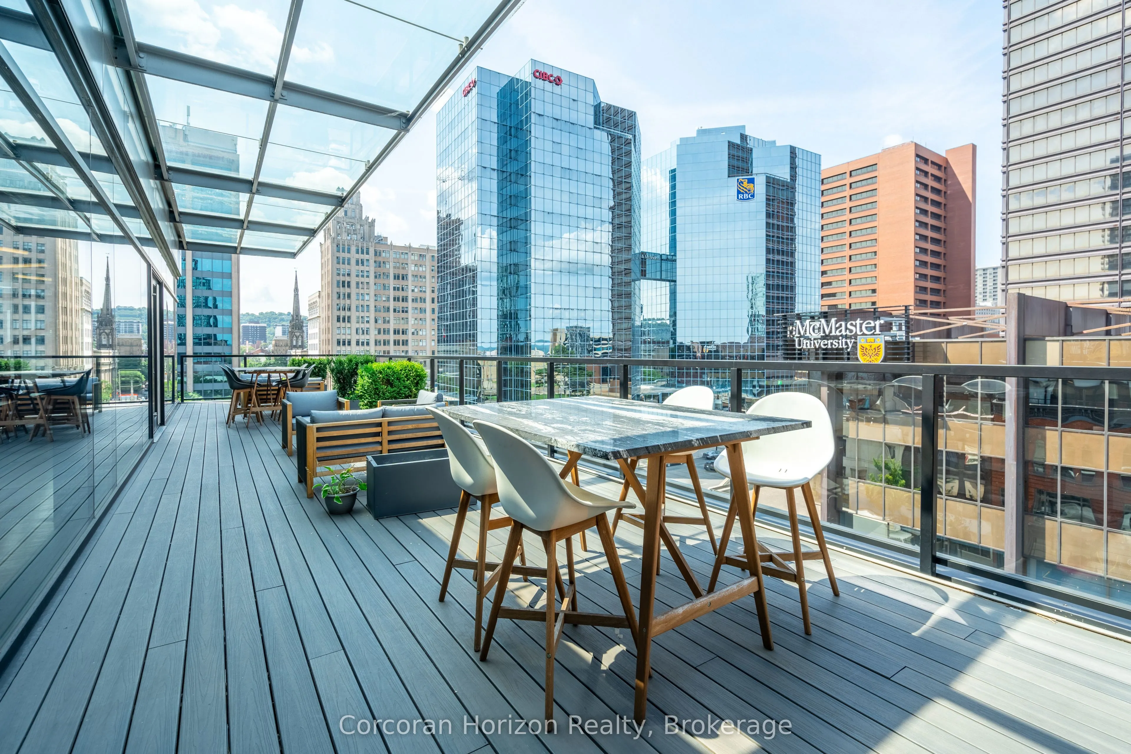 12 JAMES Street N, #302