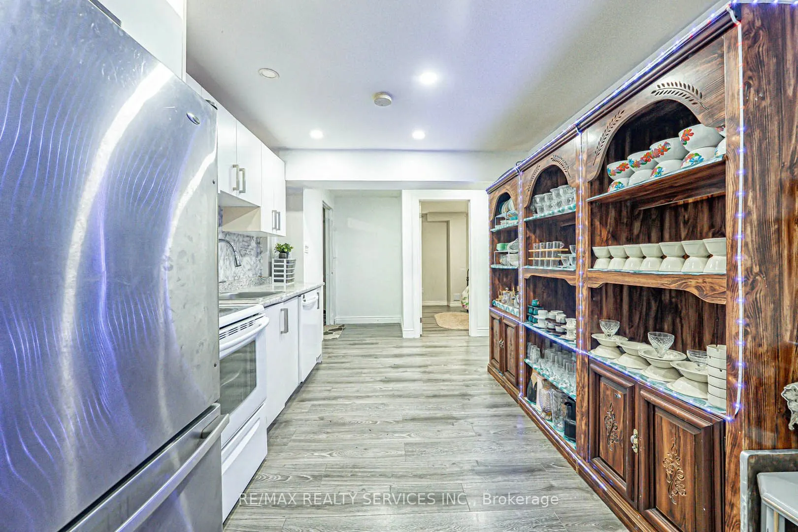 704 Stone Church Road E