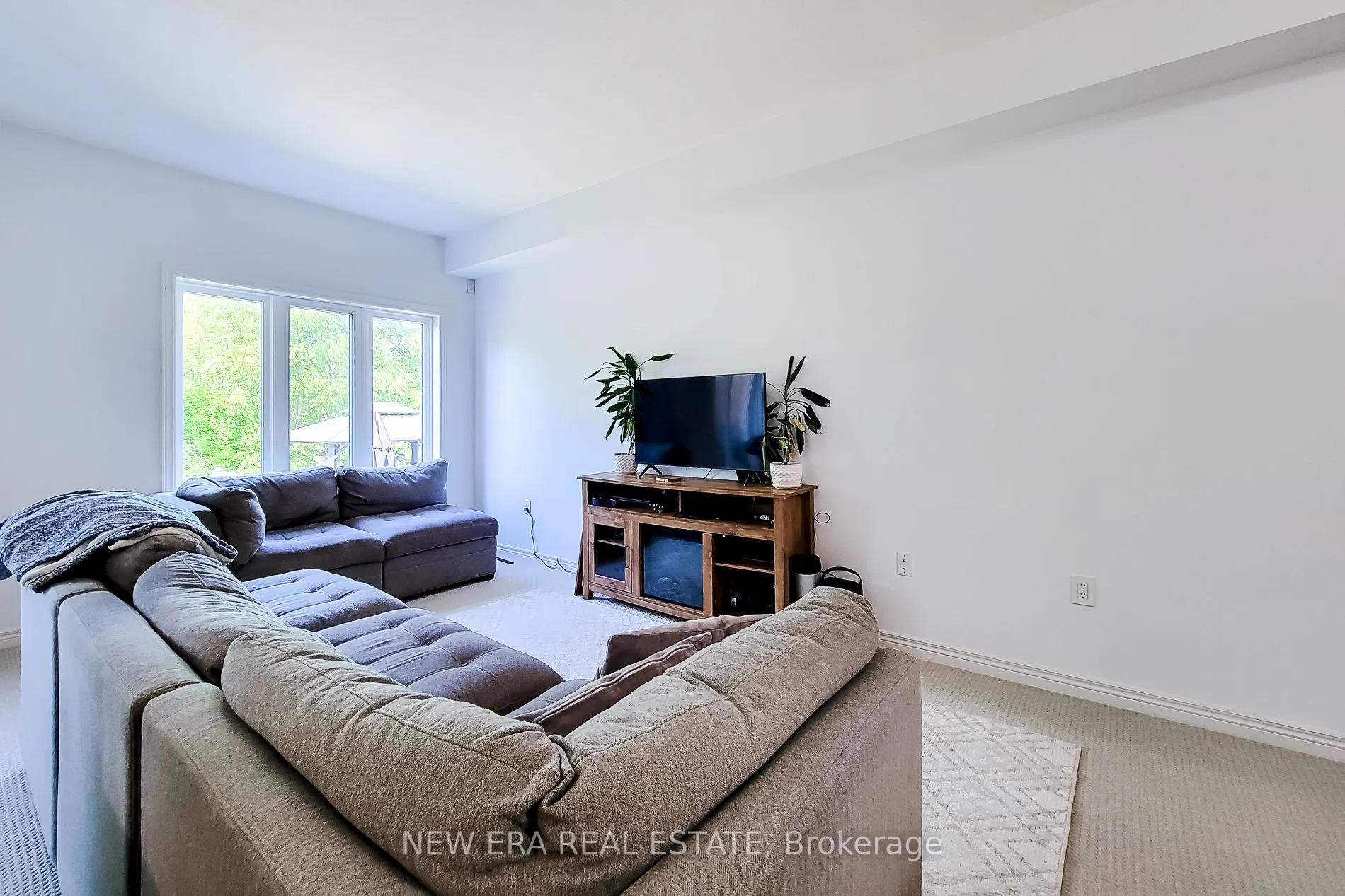 63 Dennis Drive