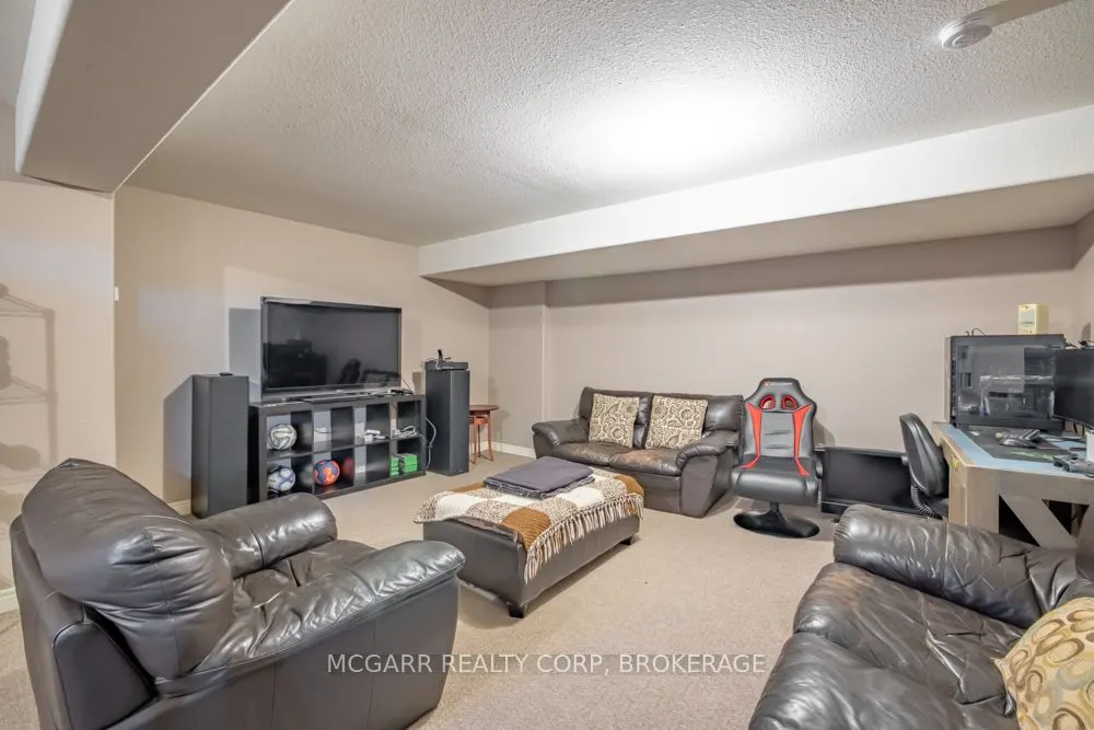 38 Nicholas Drive