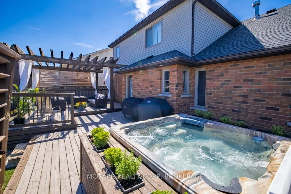 38 Nicholas Drive