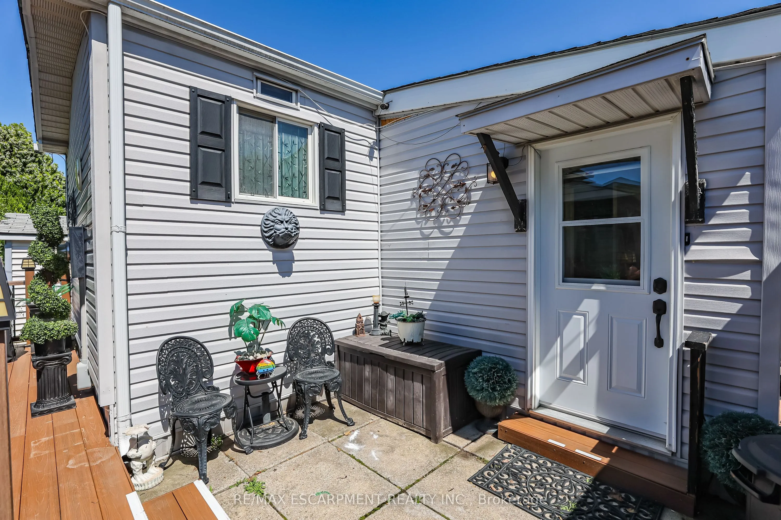 4450 Timothy Lane