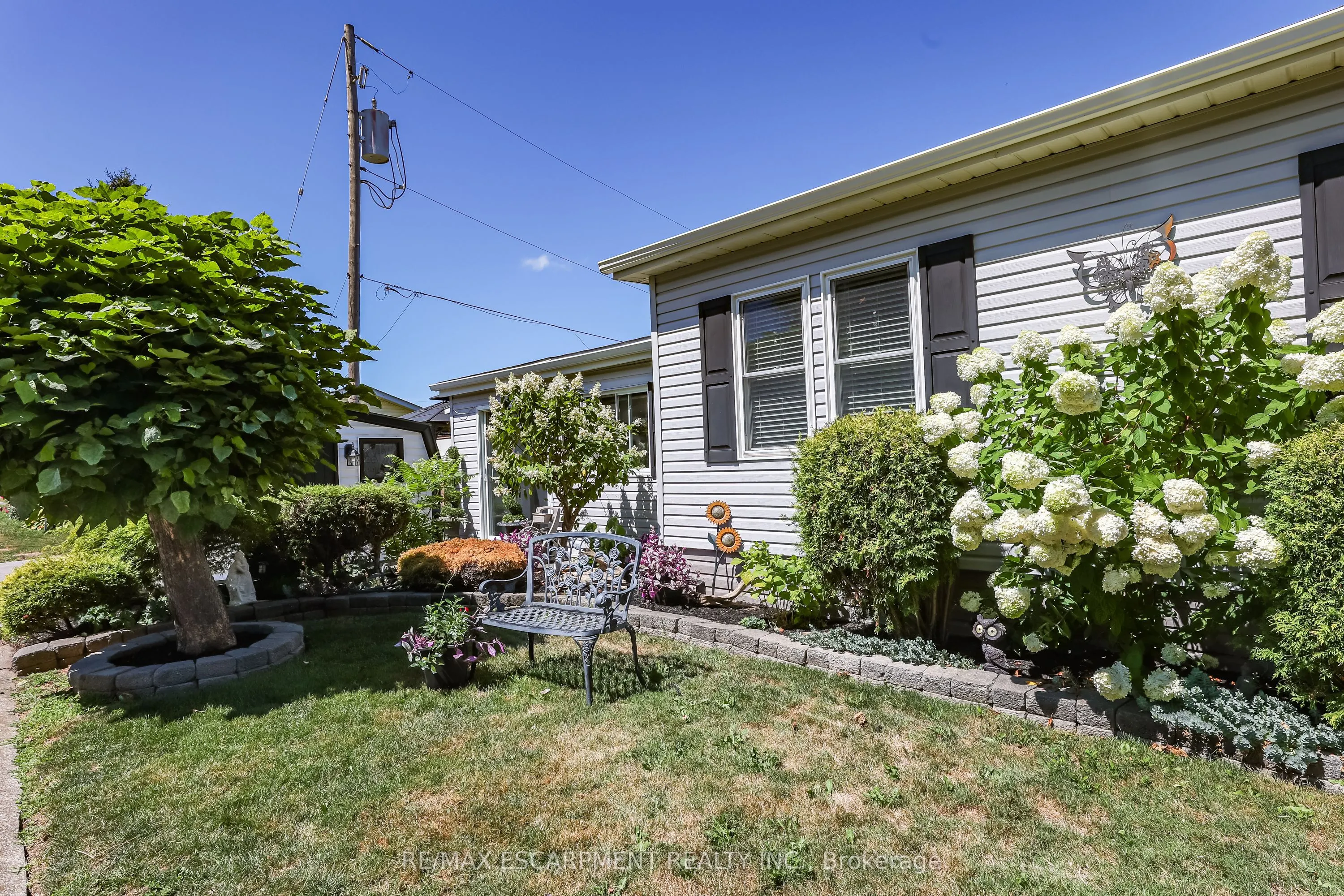 4450 Timothy Lane