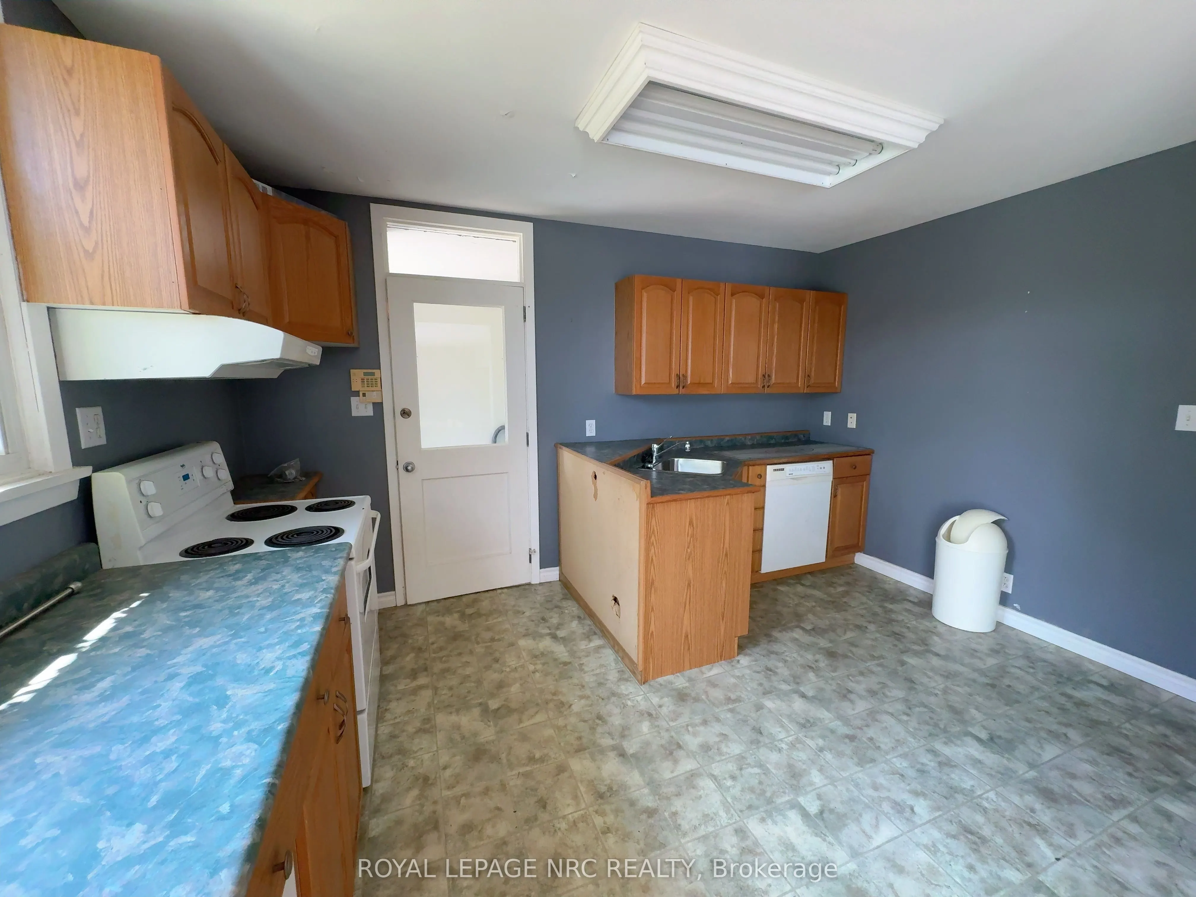 4213/4207 Drummond Road