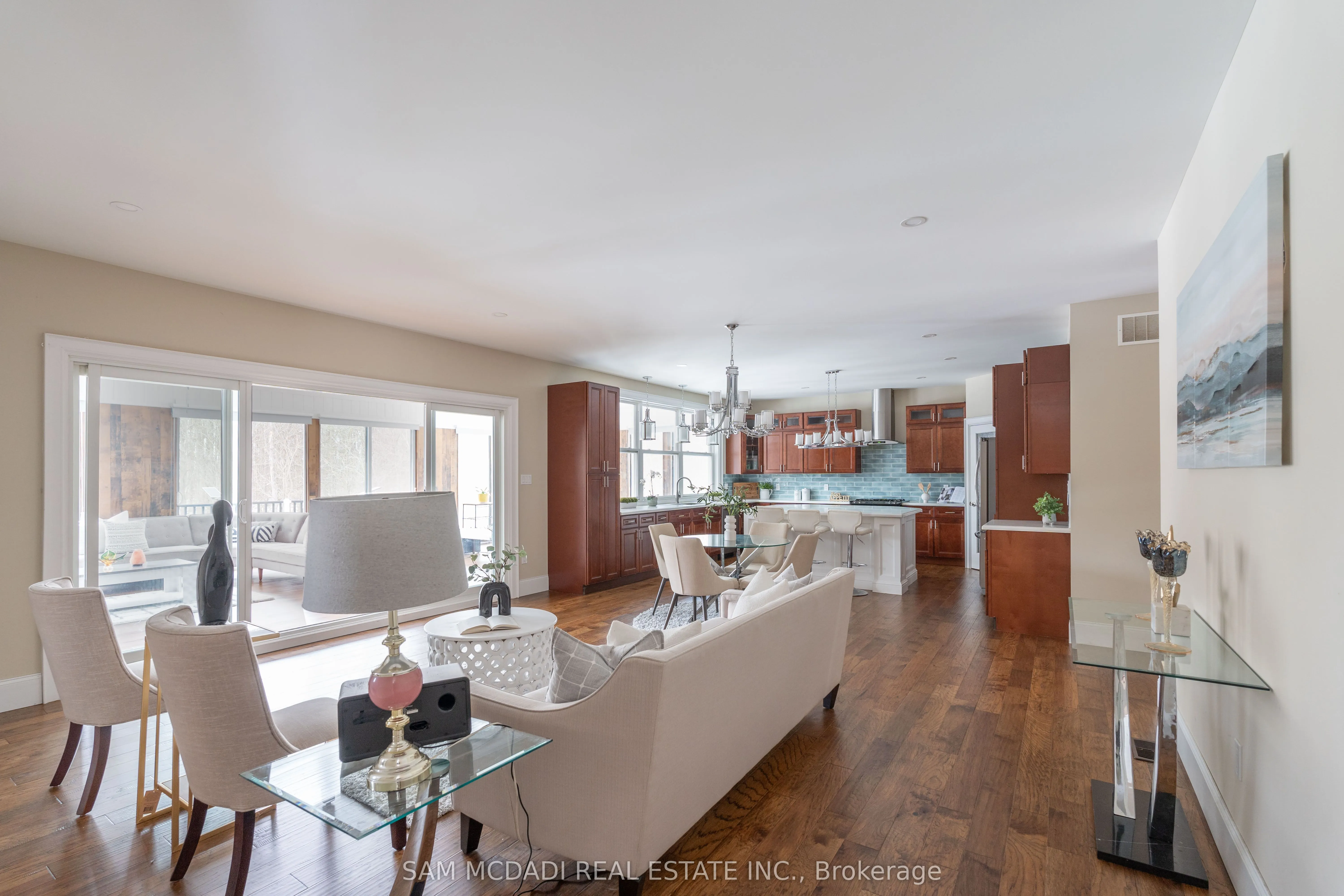 1096 Westbrook Road