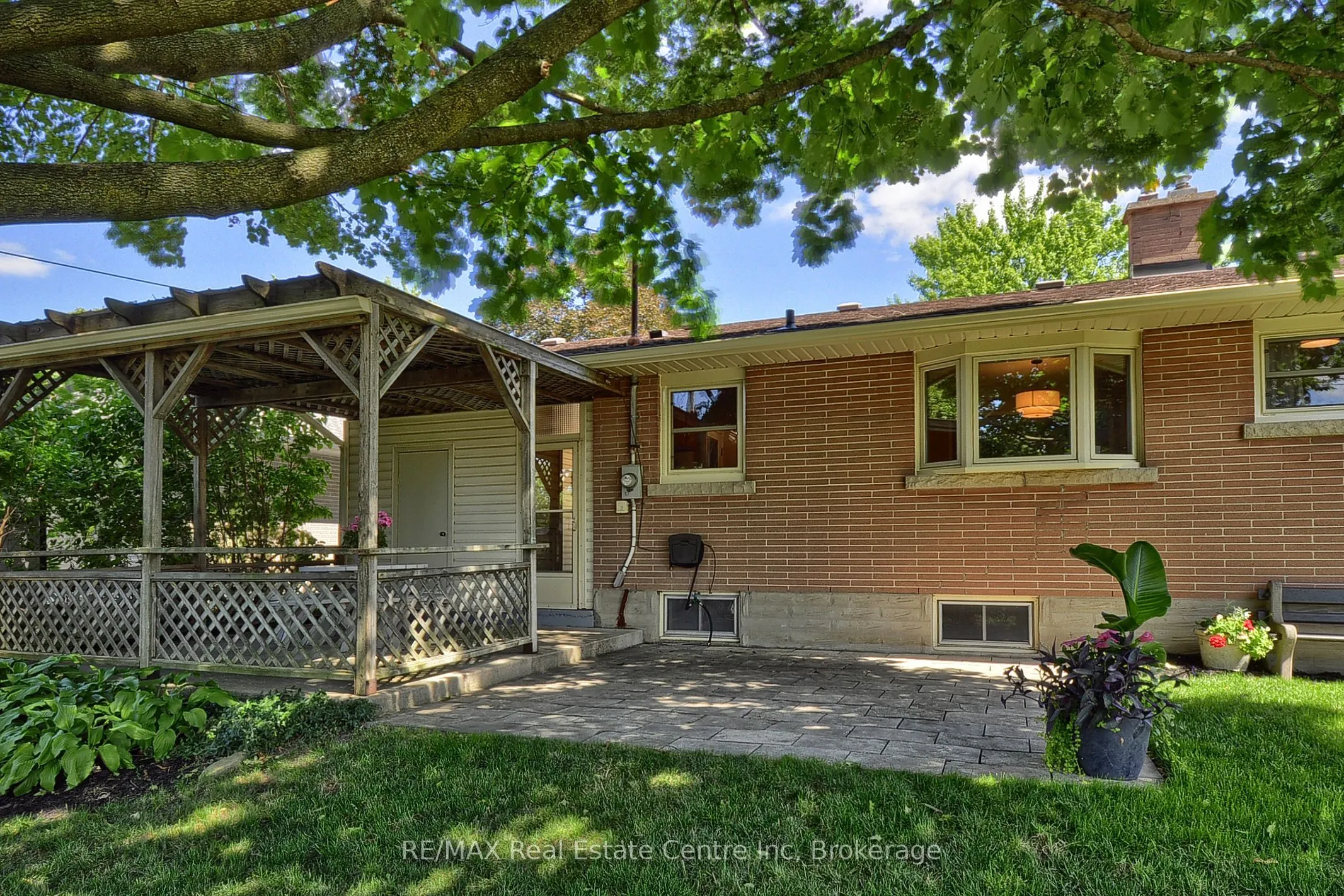 1440 MARY Avenue