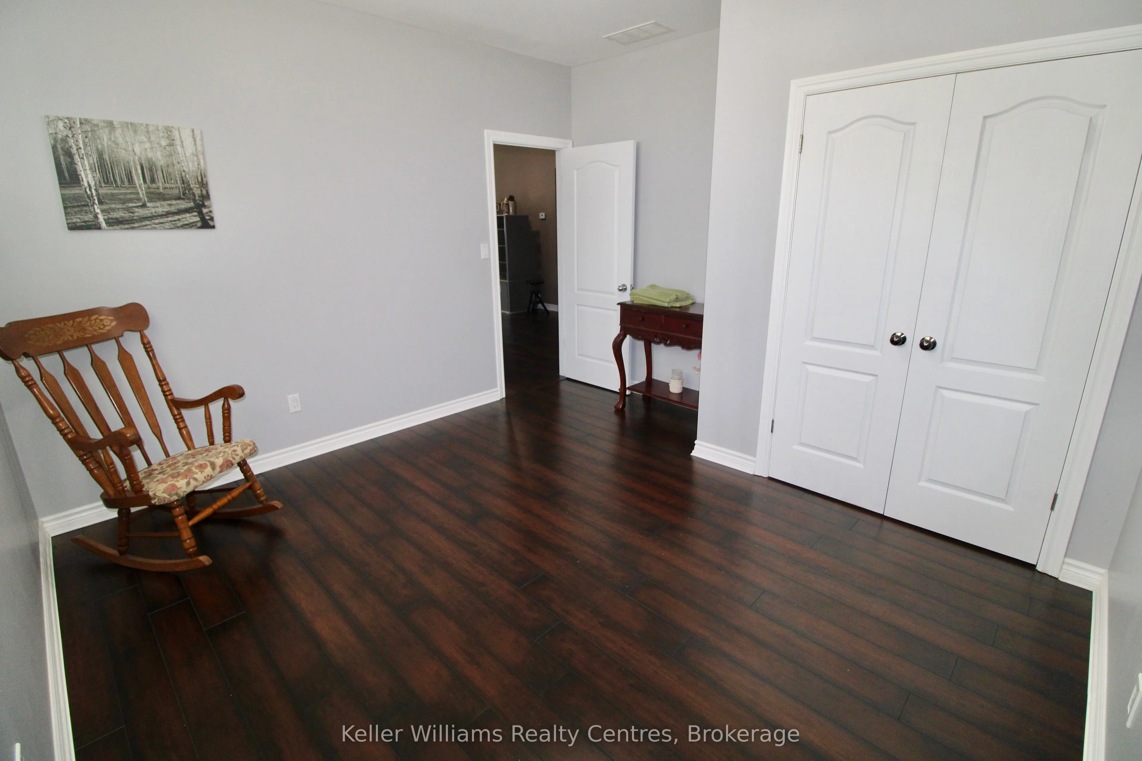 275 South Street E