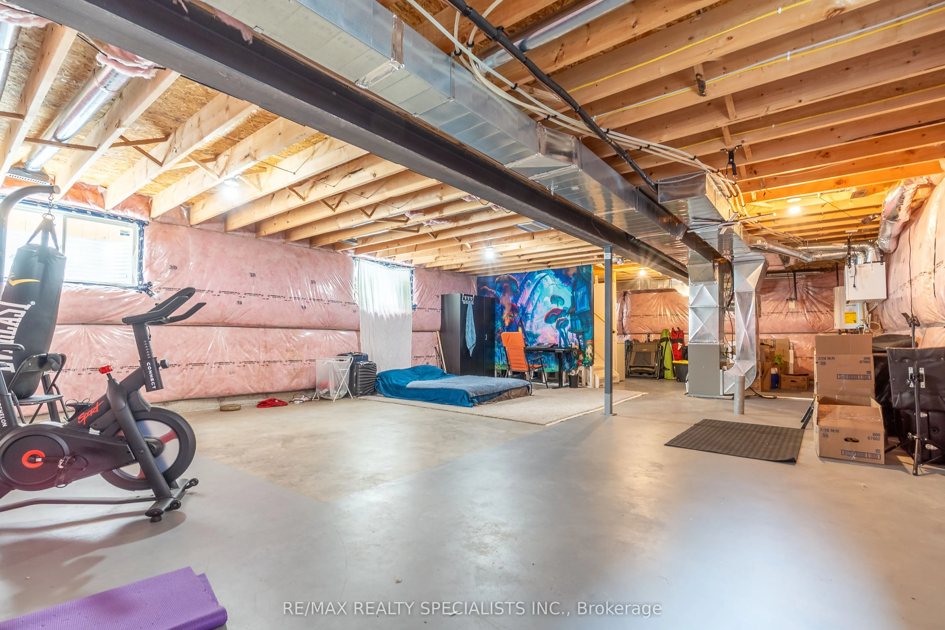 4435 Lismer Lane