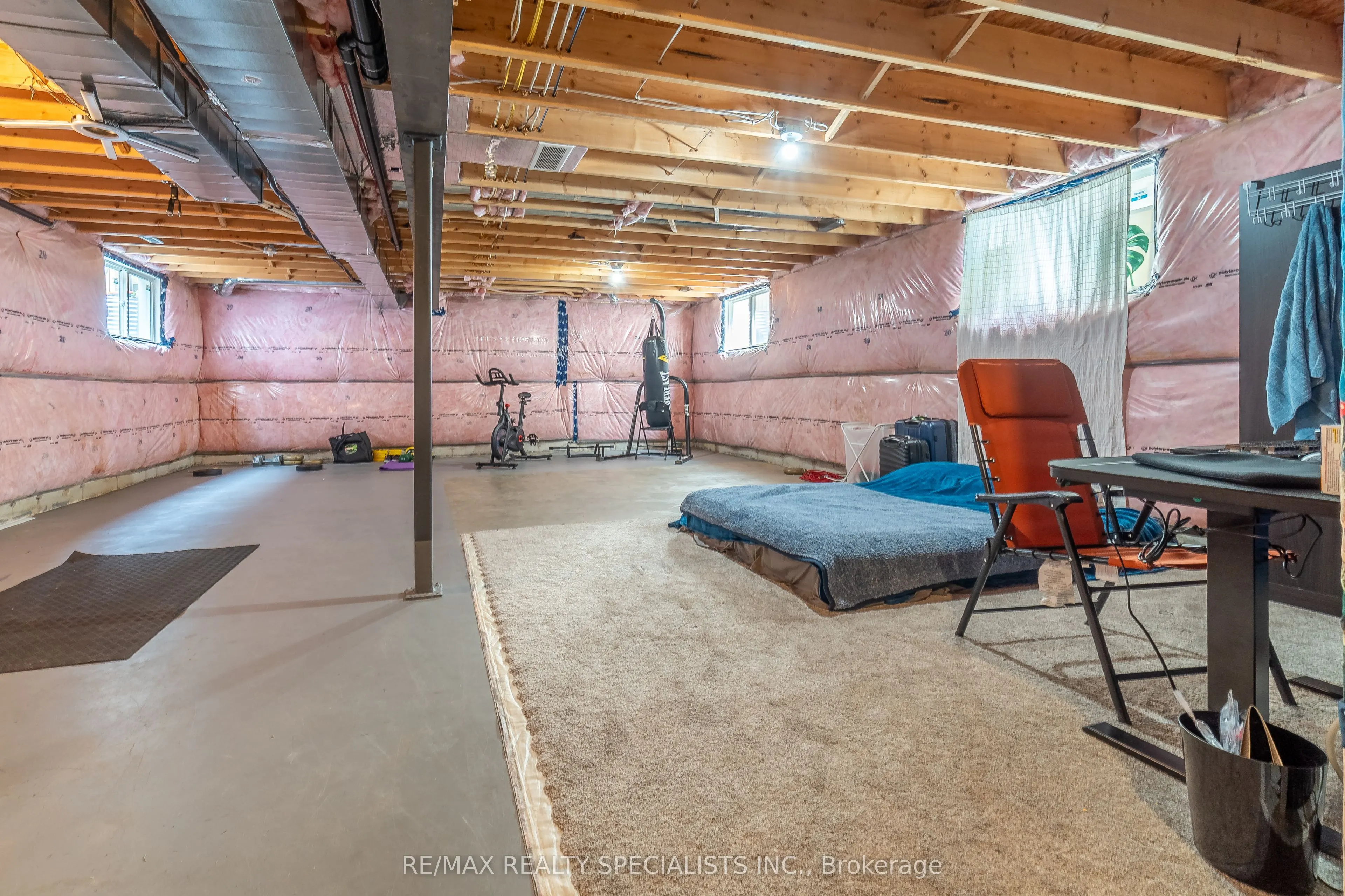 4435 Lismer Lane