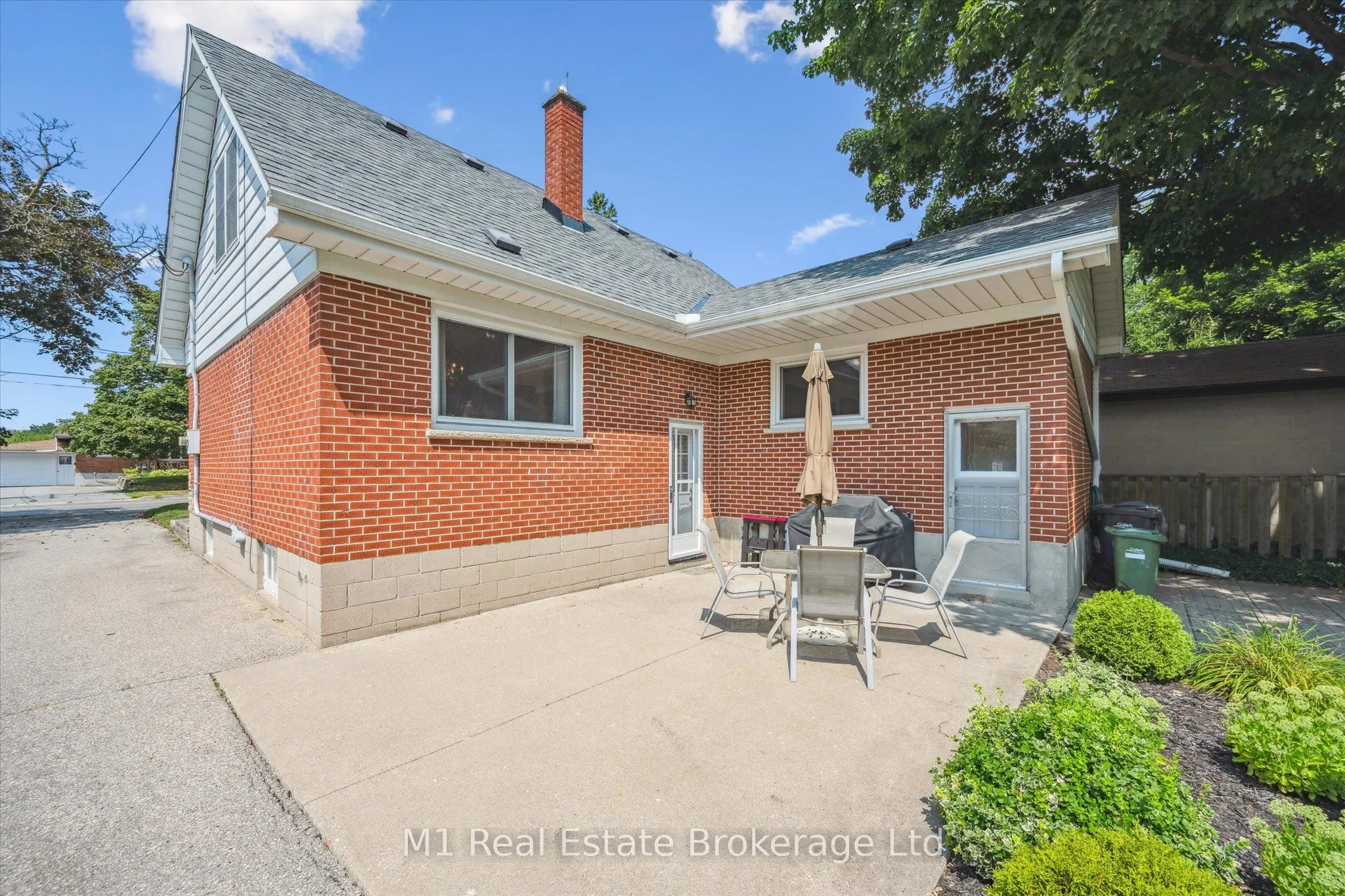 560 Paisley Road