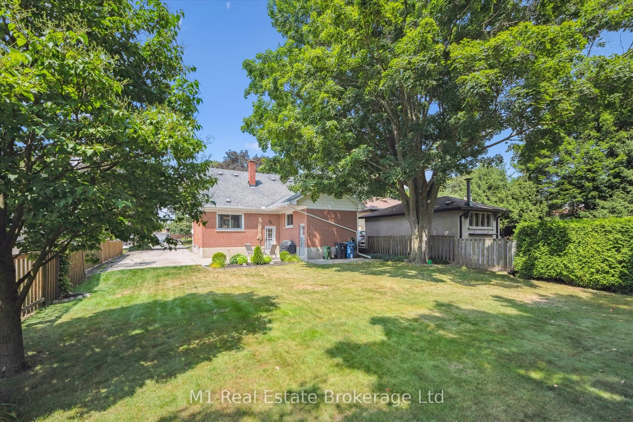 560 Paisley Road