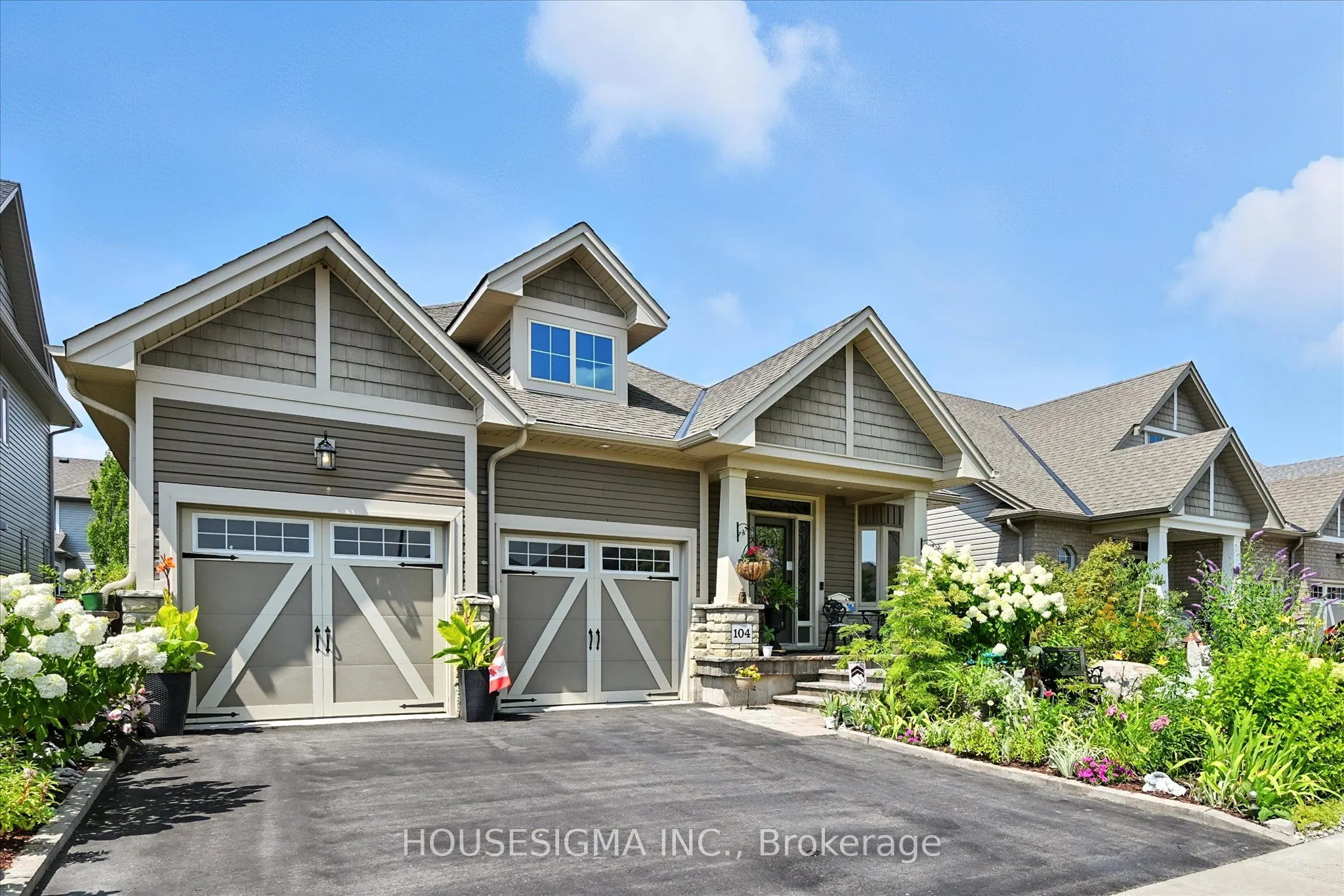 104 Anastasia Boulevard