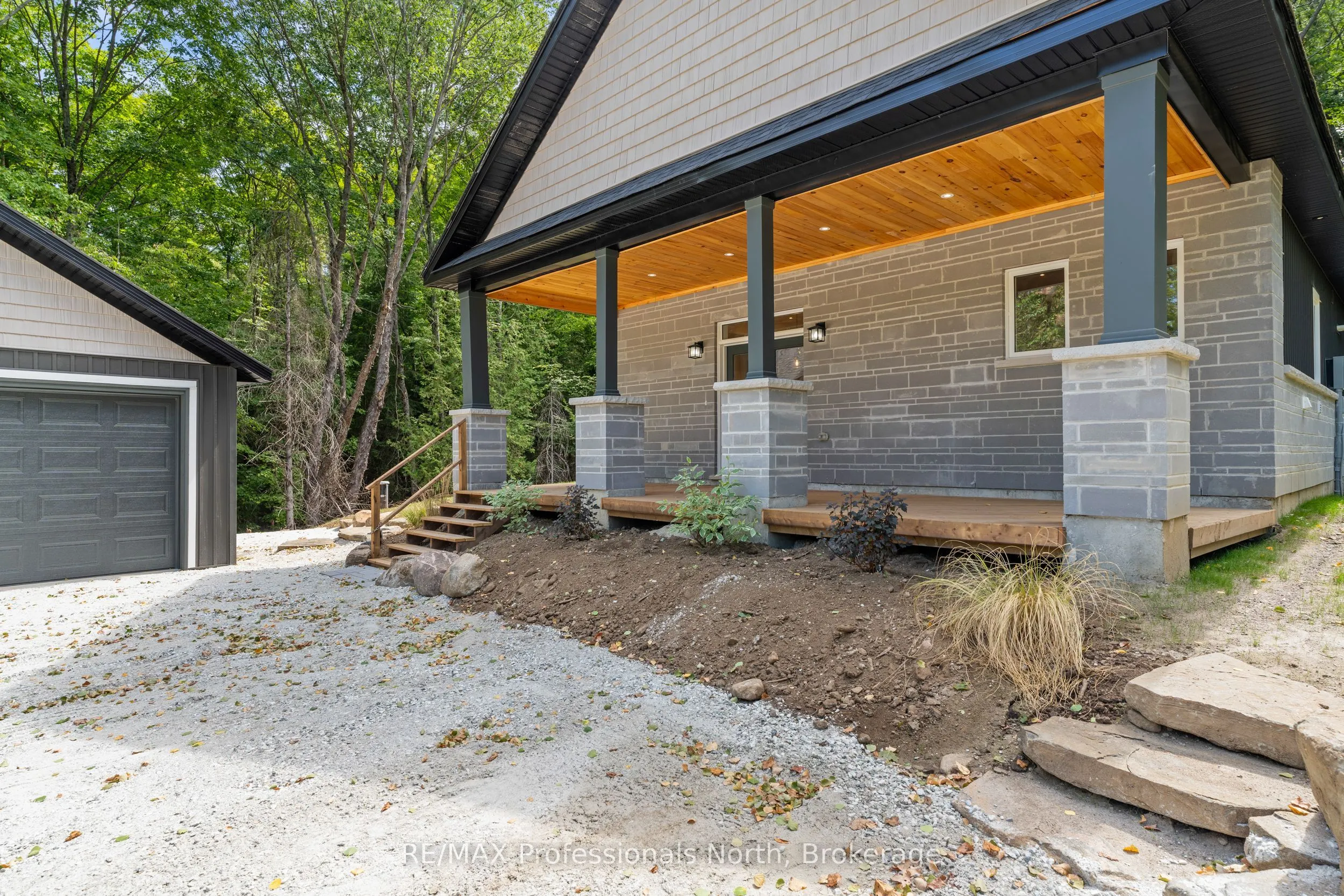 1076 Angel Road