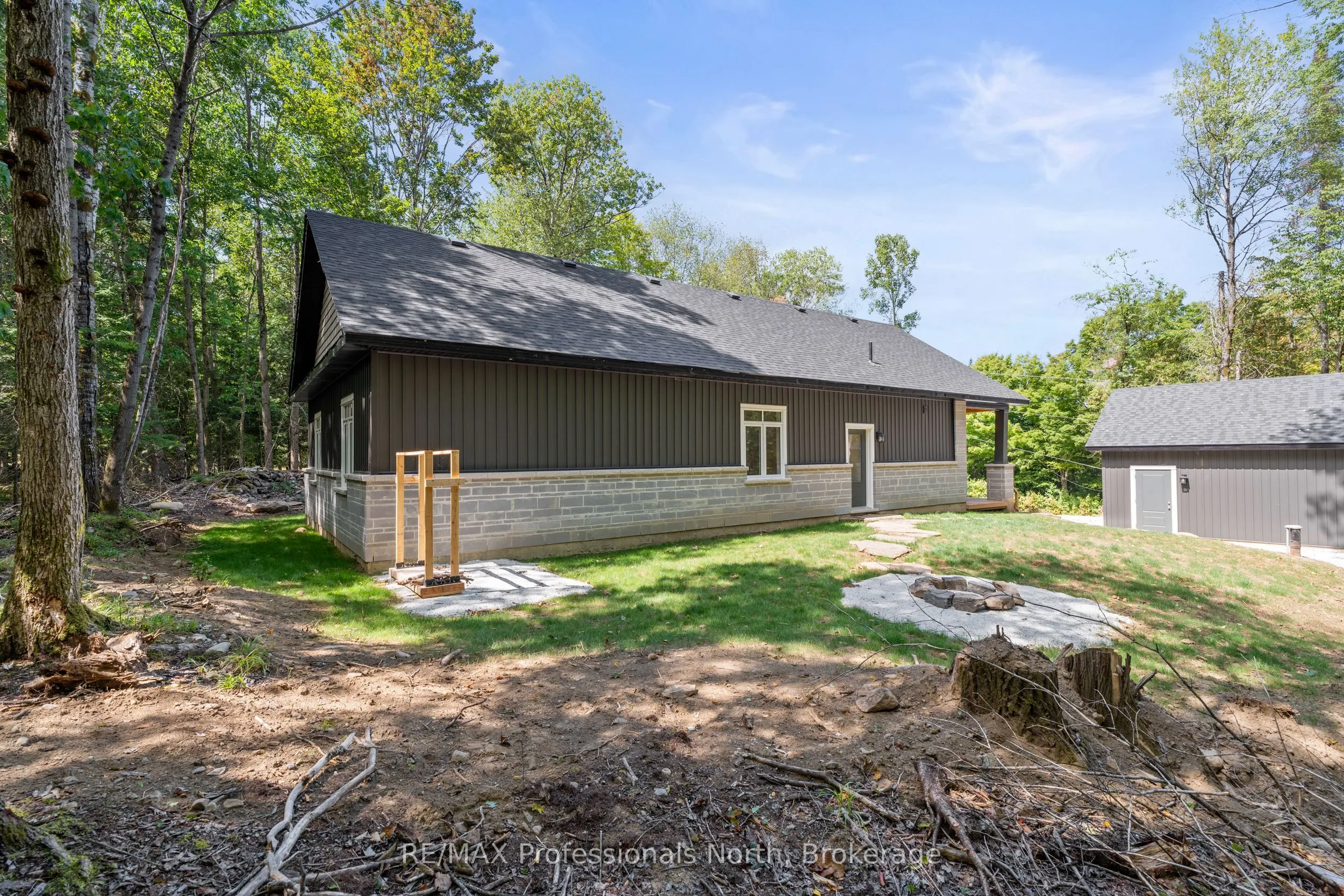 1076 Angel Road