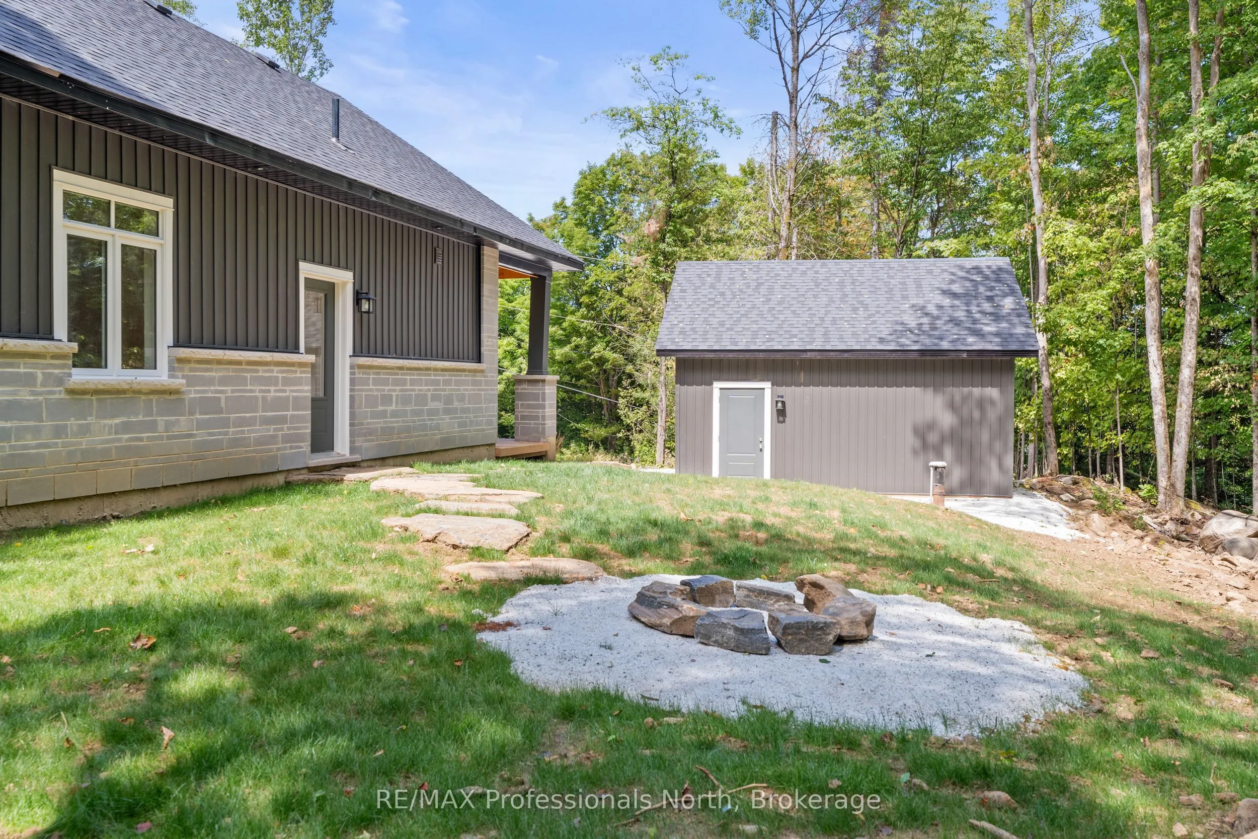 1076 Angel Road