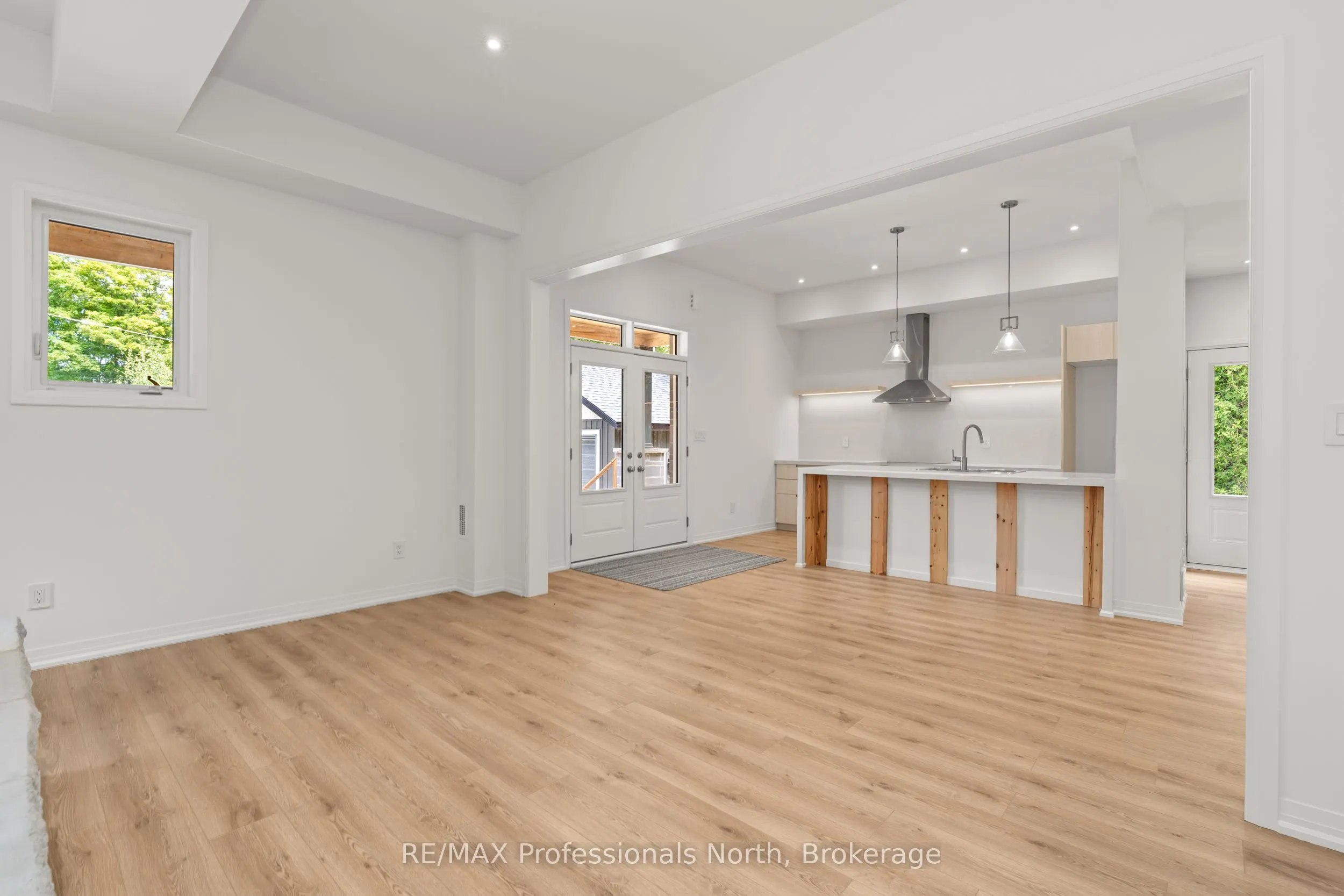 1076 Angel Road