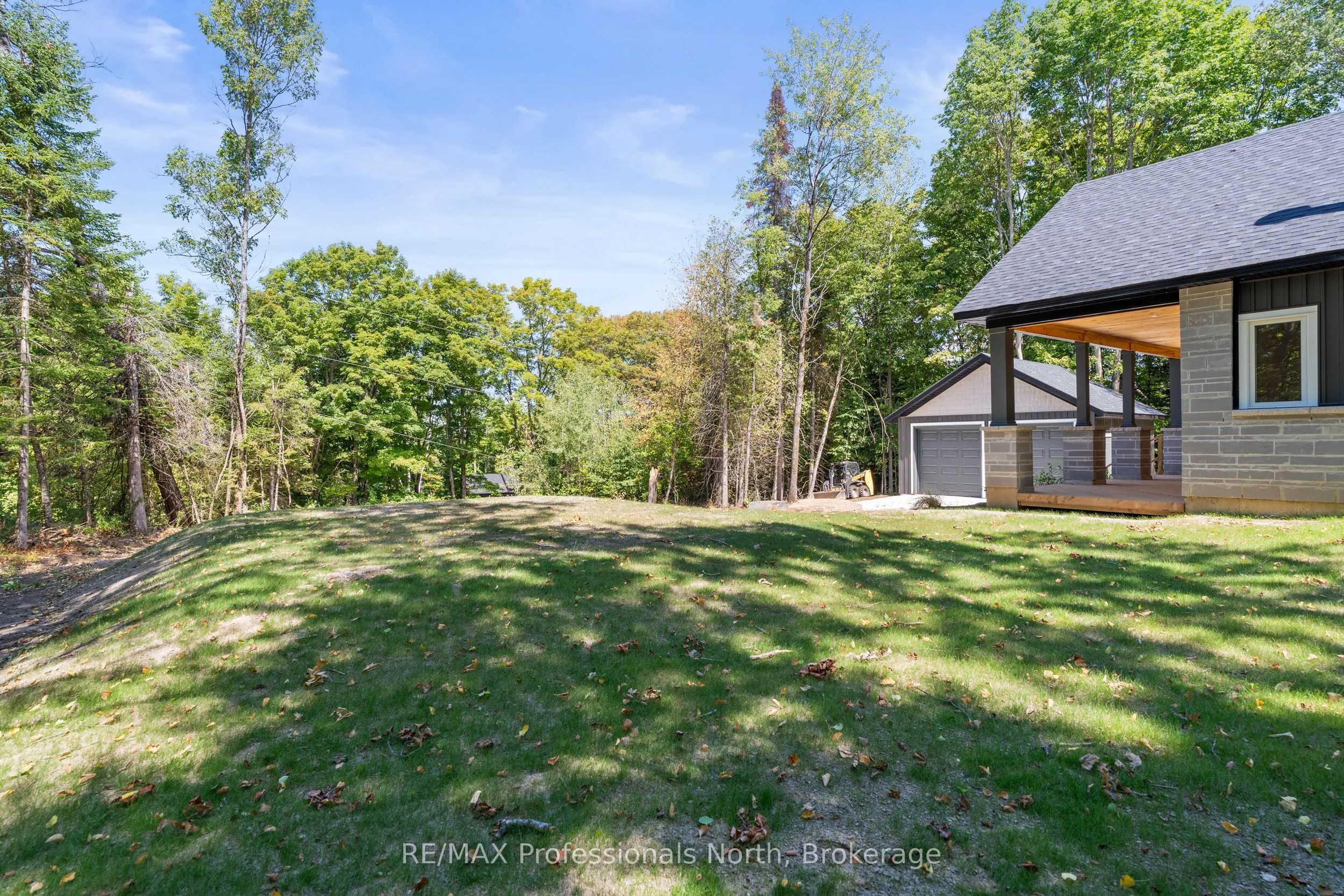 1076 Angel Road