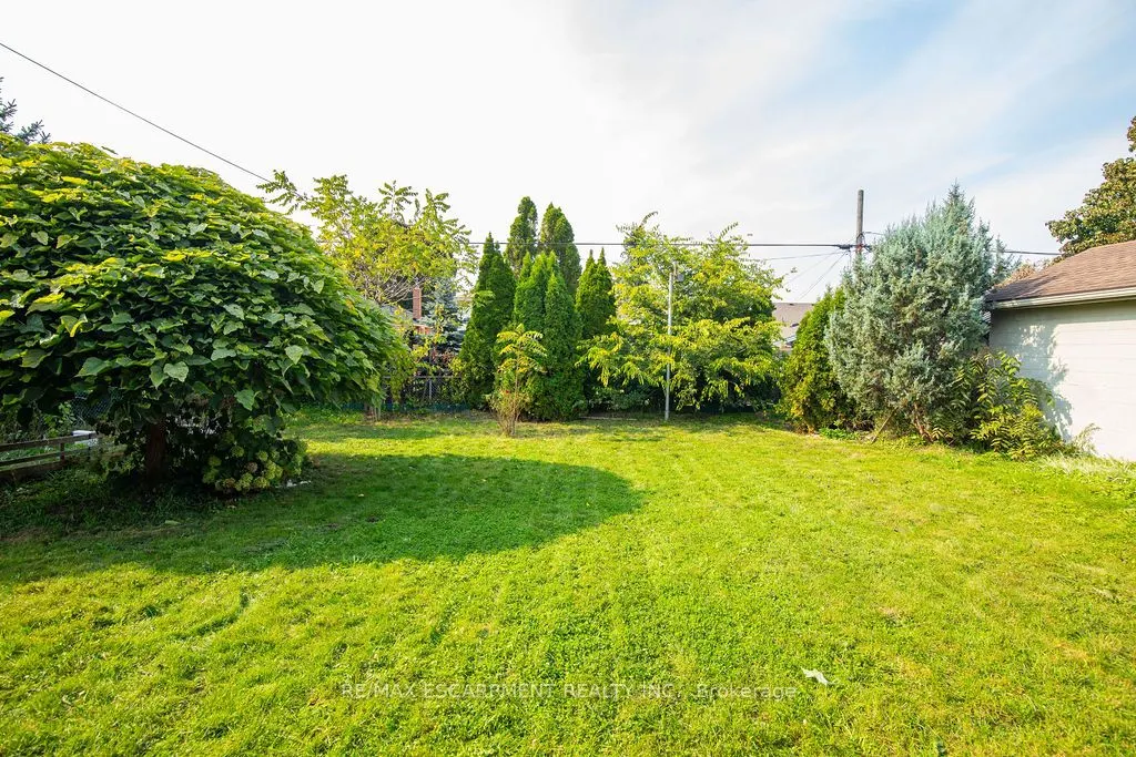 60 Ivy Lea Place