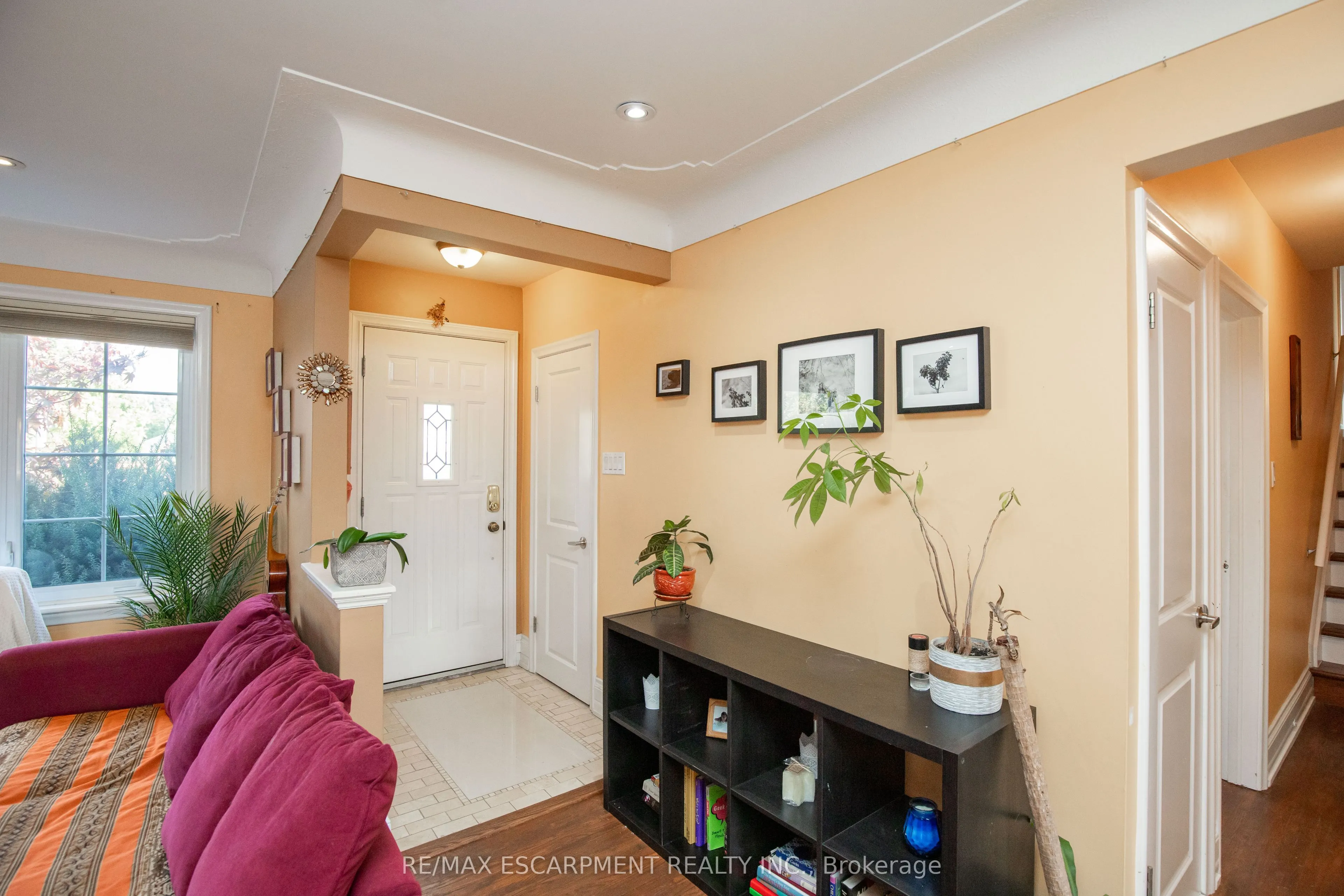 60 Ivy Lea Place