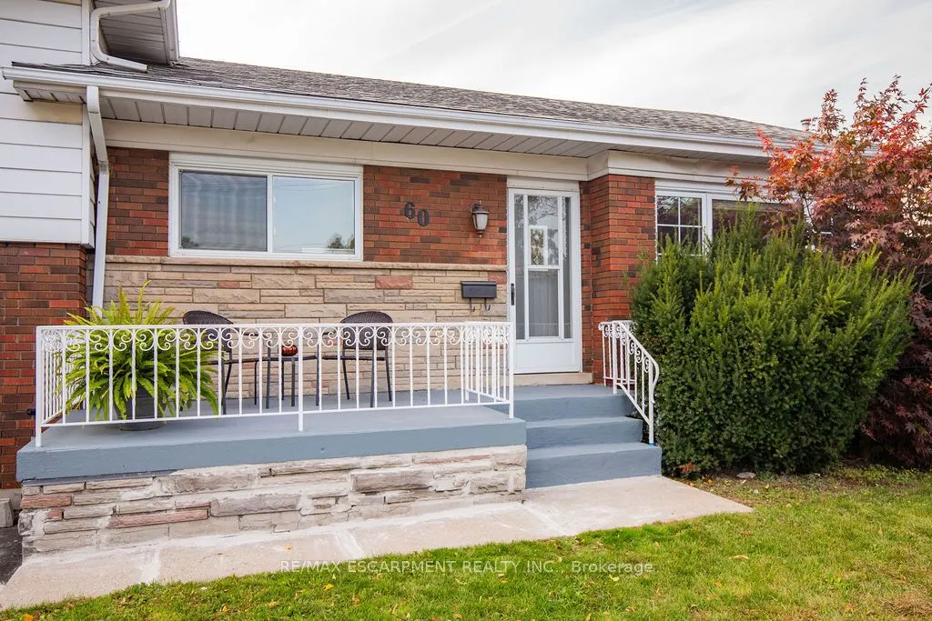 60 Ivy Lea Place