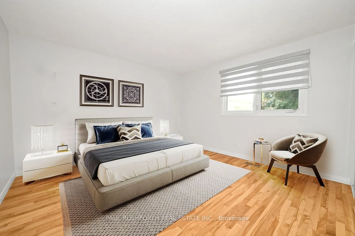 89 Hawk Crescent